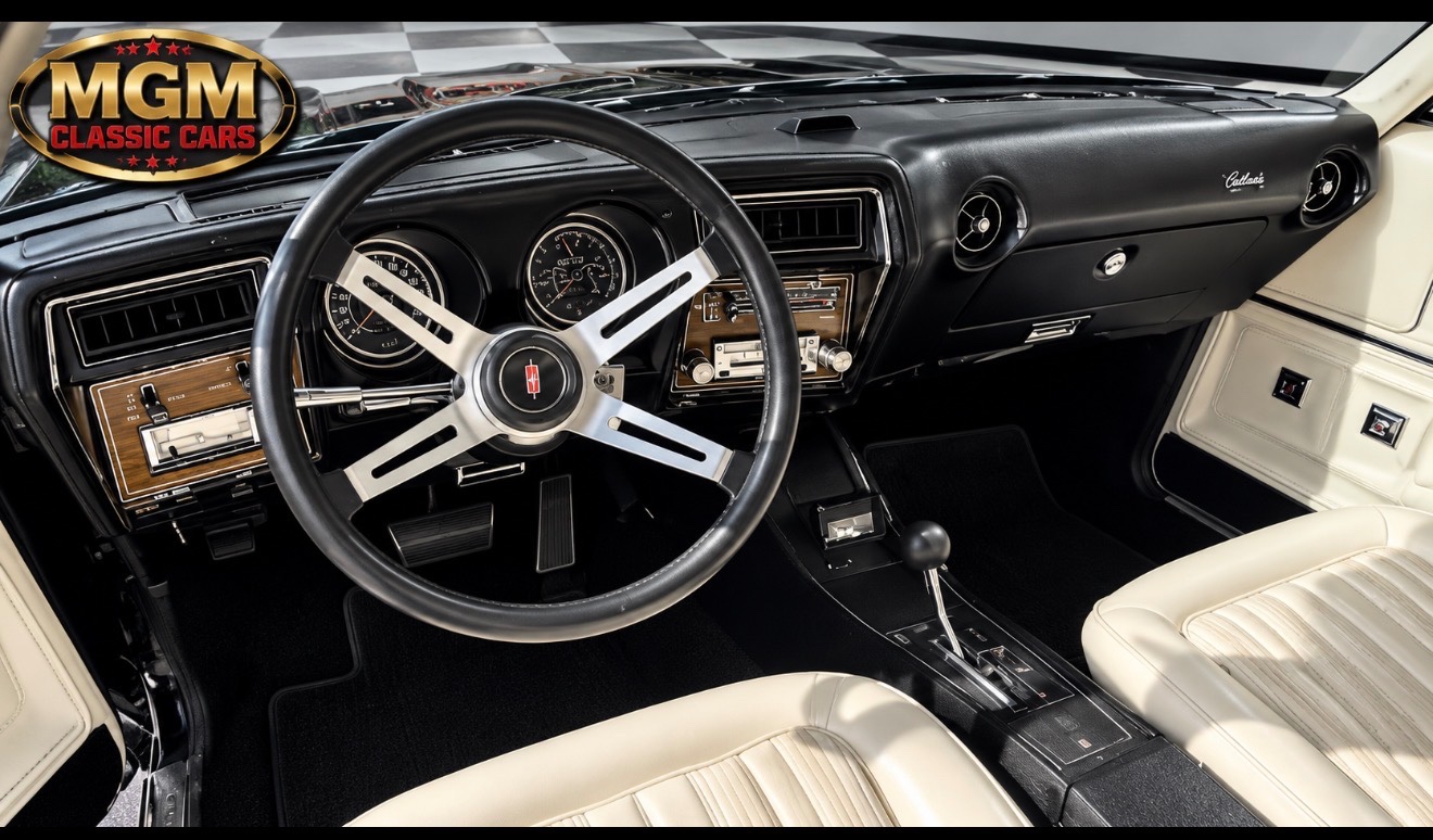 1975 Oldsmobile HURST 7