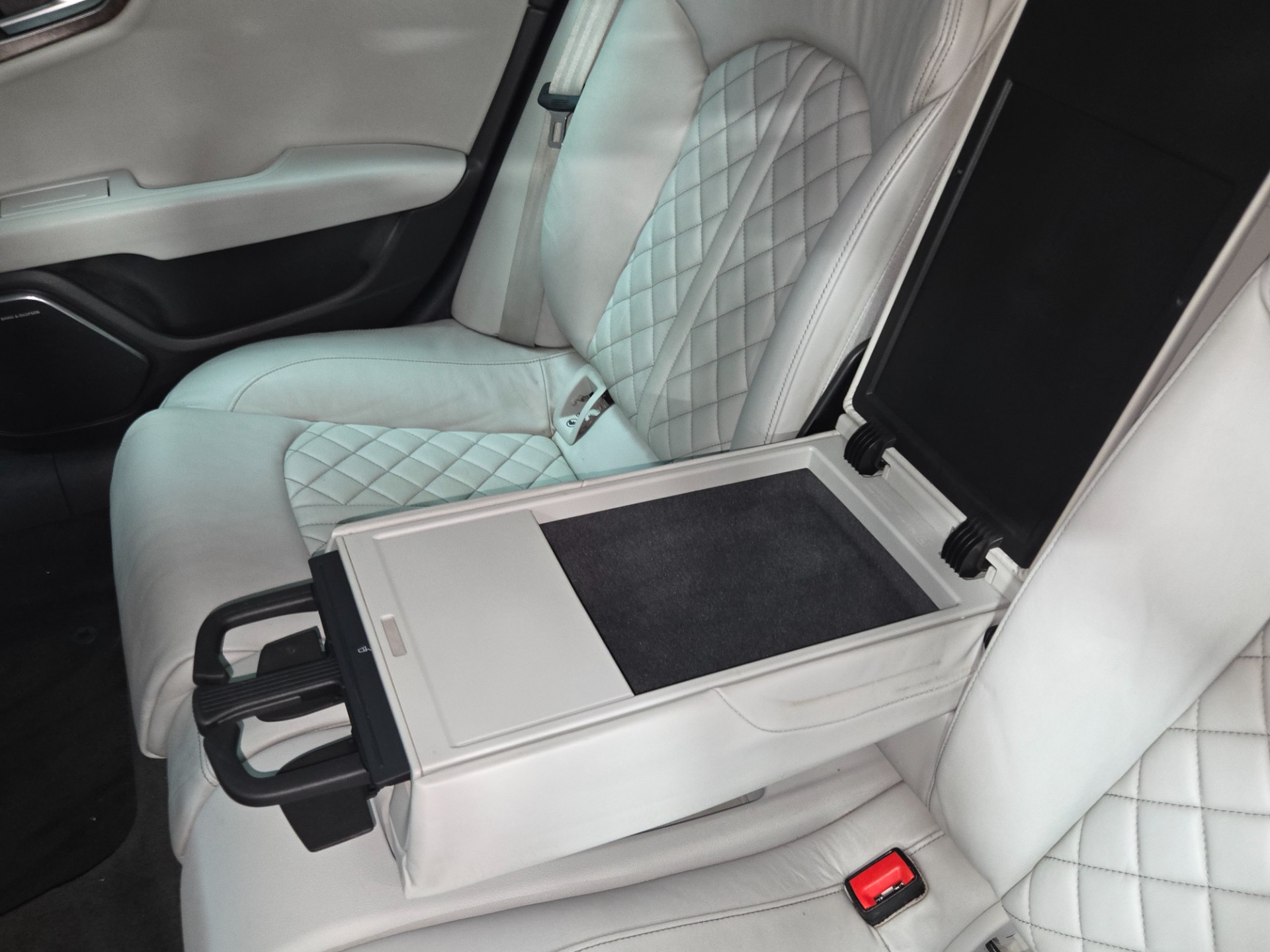 2013 Audi S7 103