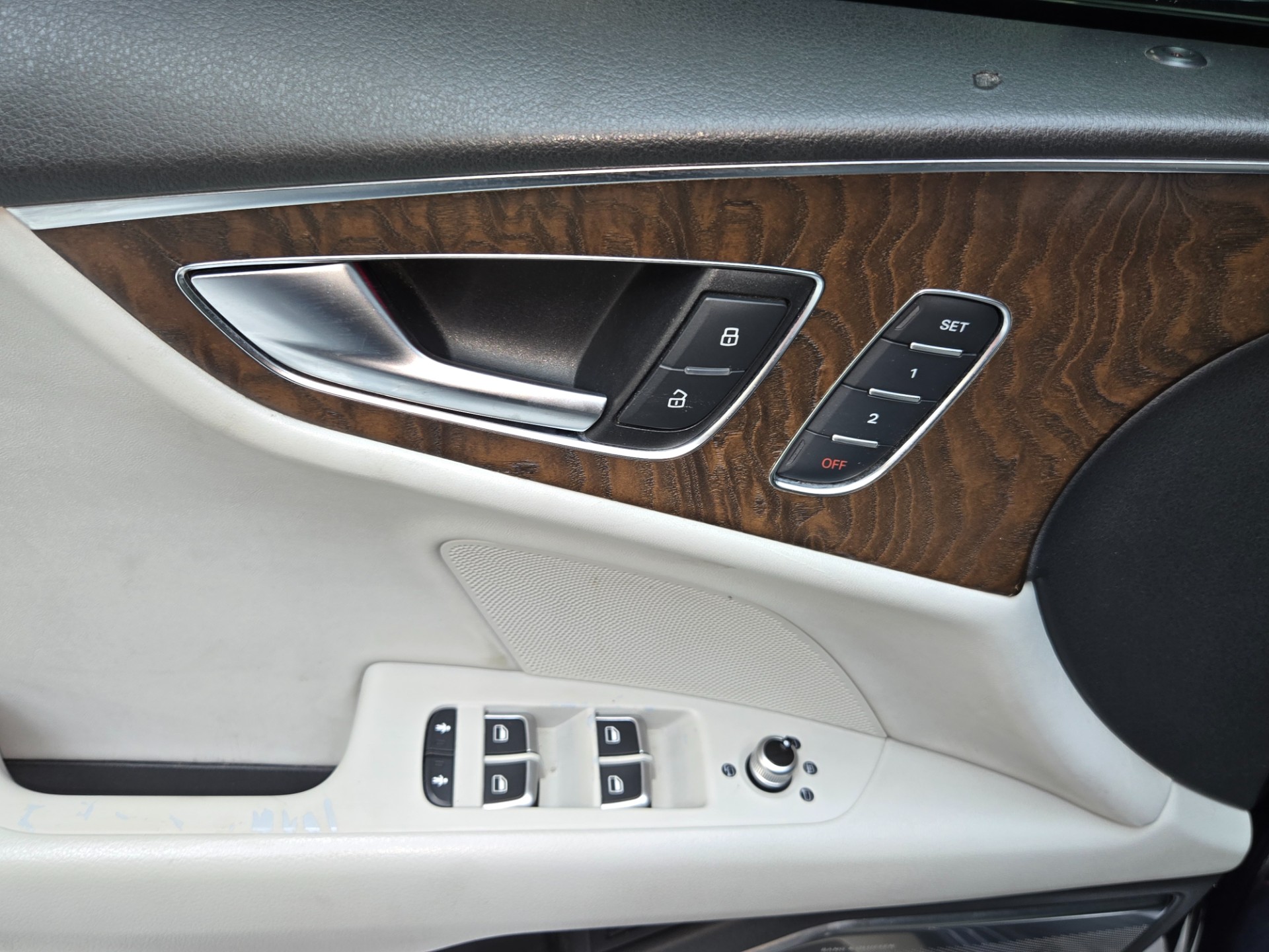 2013 Audi S7 106