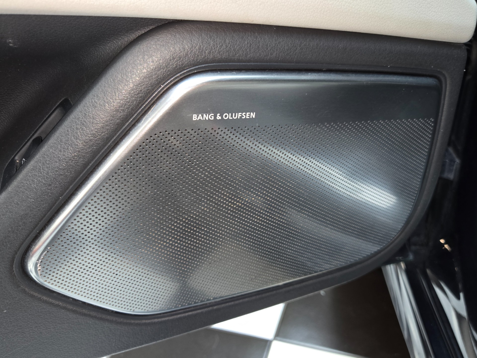 2013 Audi S7 16