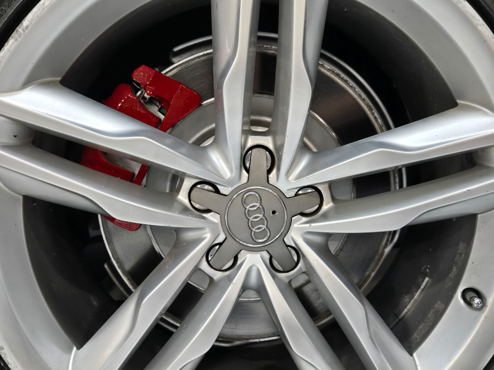 2013 Audi S7 35