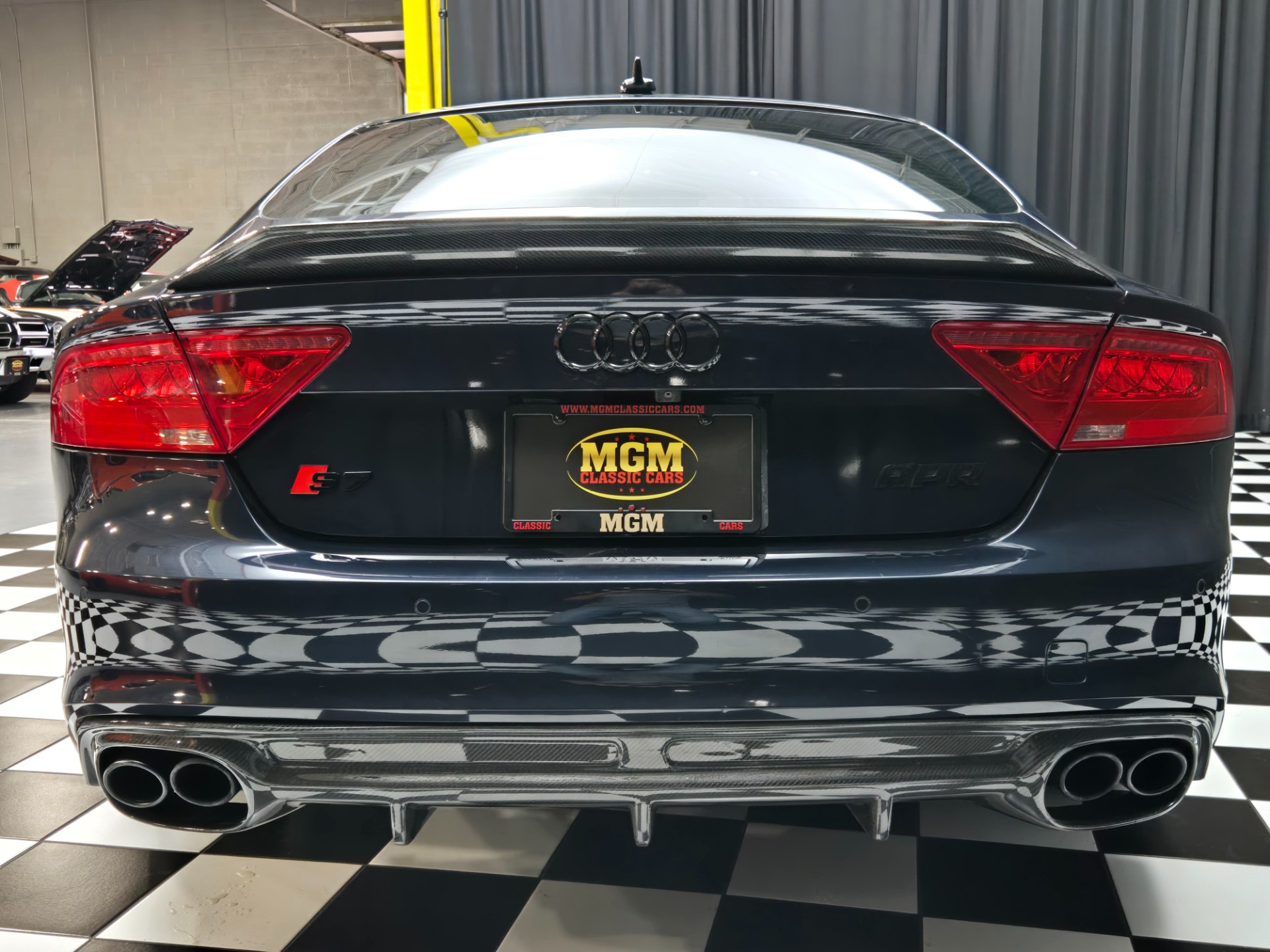 2013 Audi S7 43