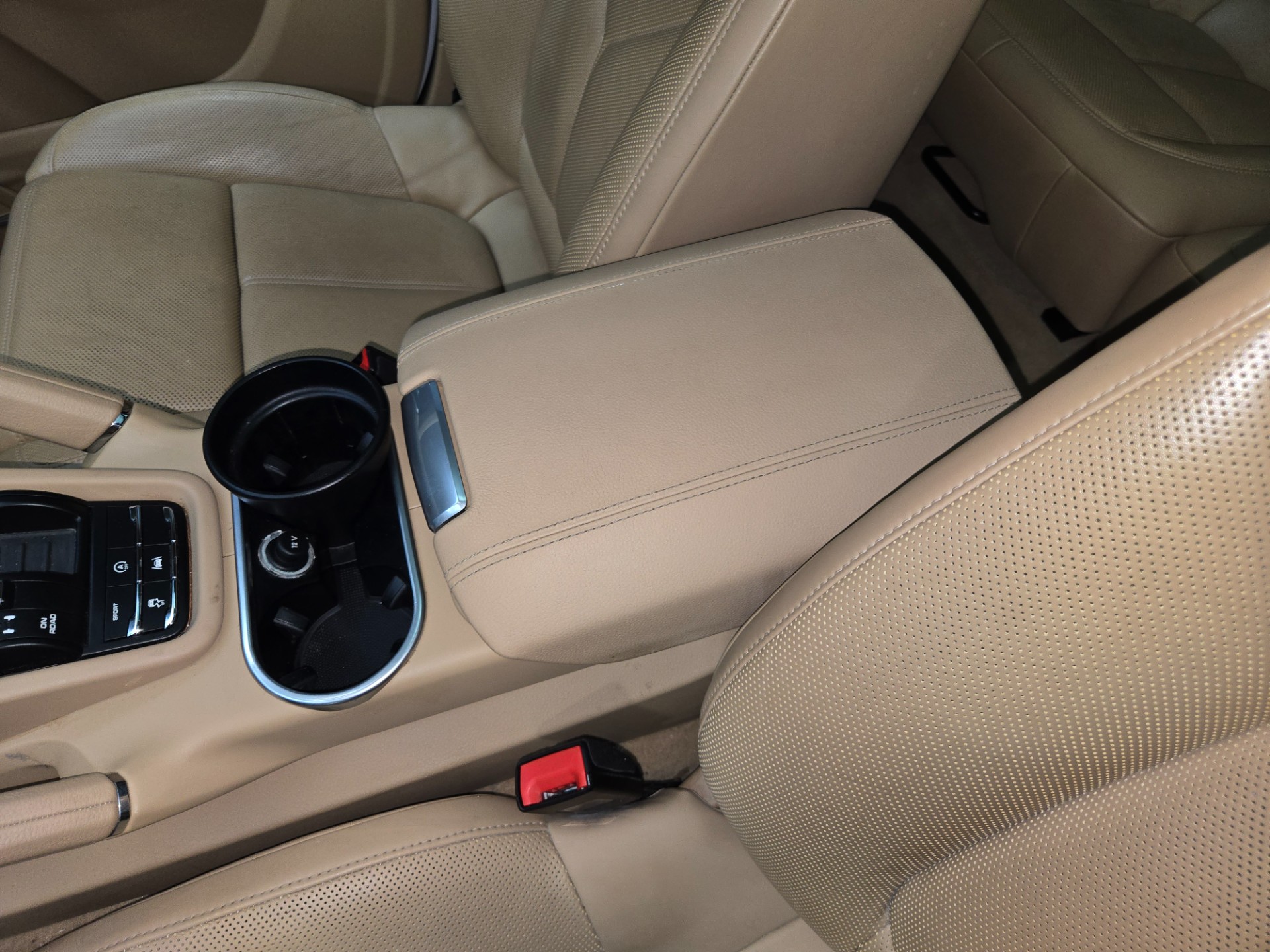 2017 Porsche Cayenne 122