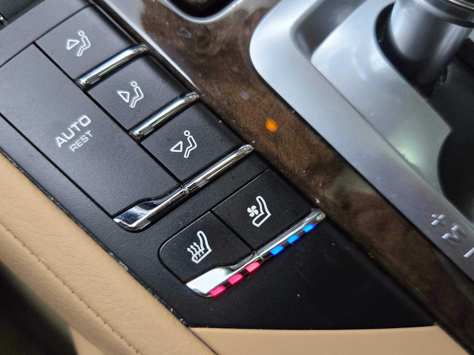 2017 Porsche Cayenne 144