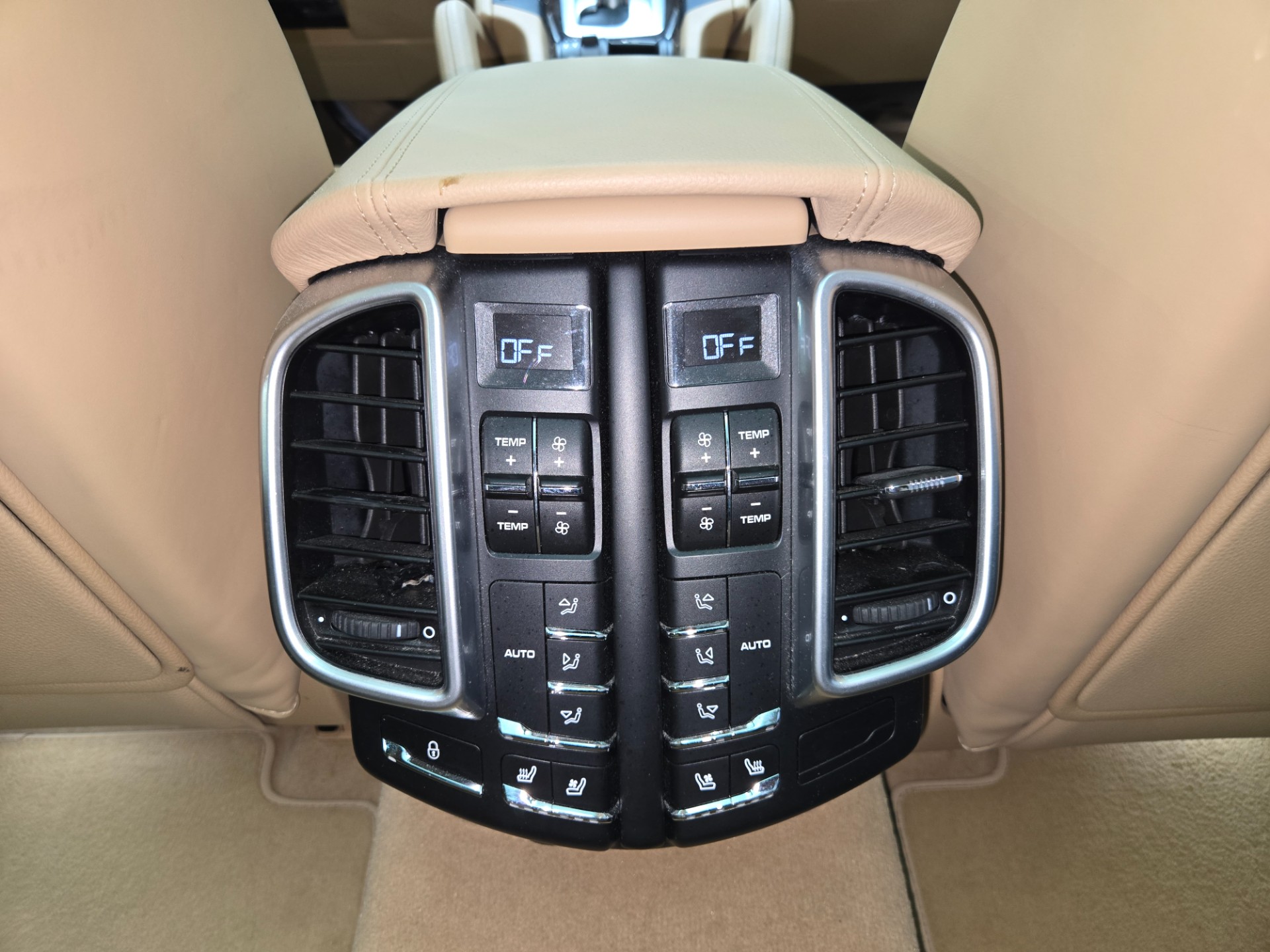 2017 Porsche Cayenne 17