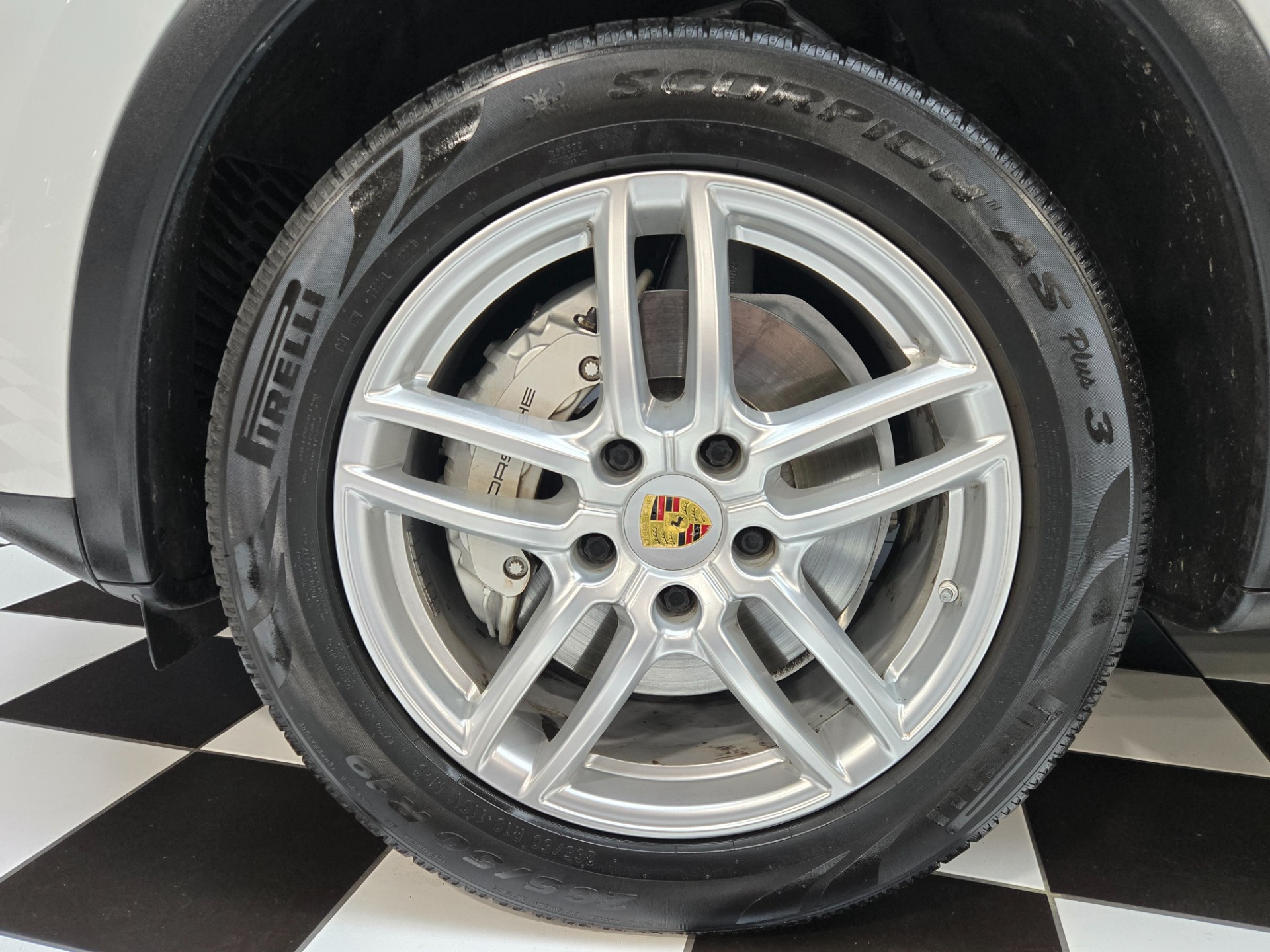 2017 Porsche Cayenne 30