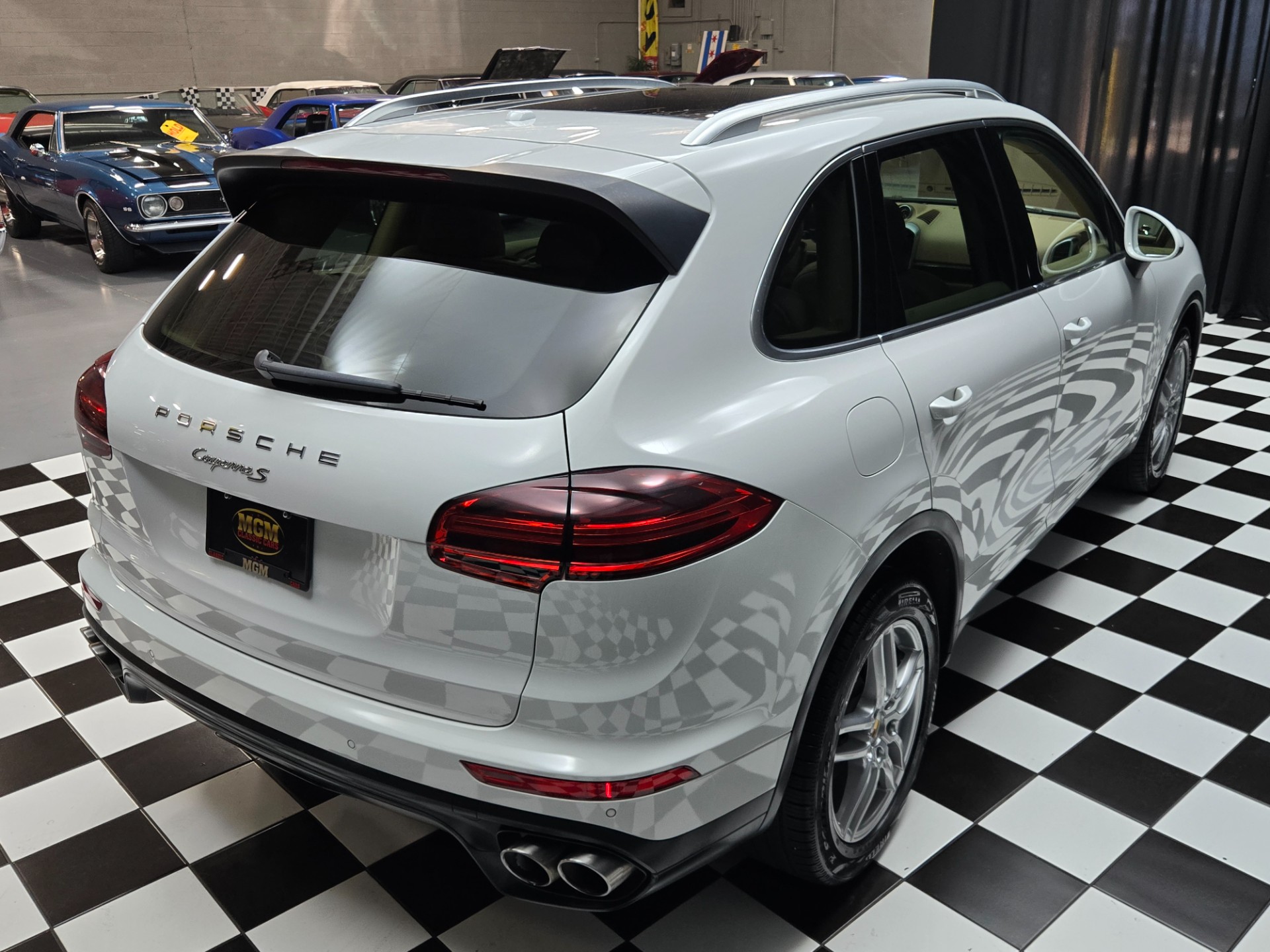 2017 Porsche Cayenne 48