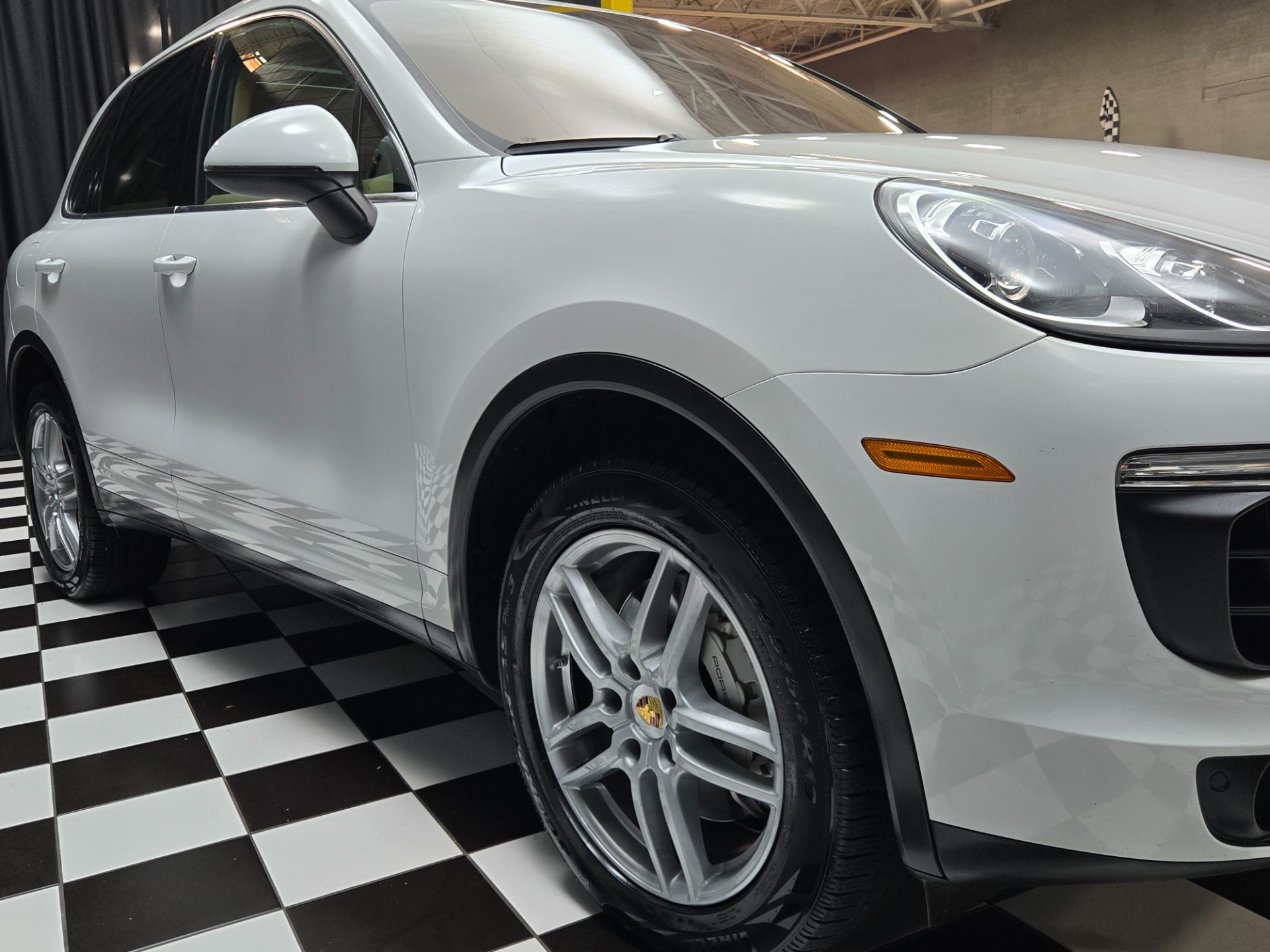 2017 Porsche Cayenne 61