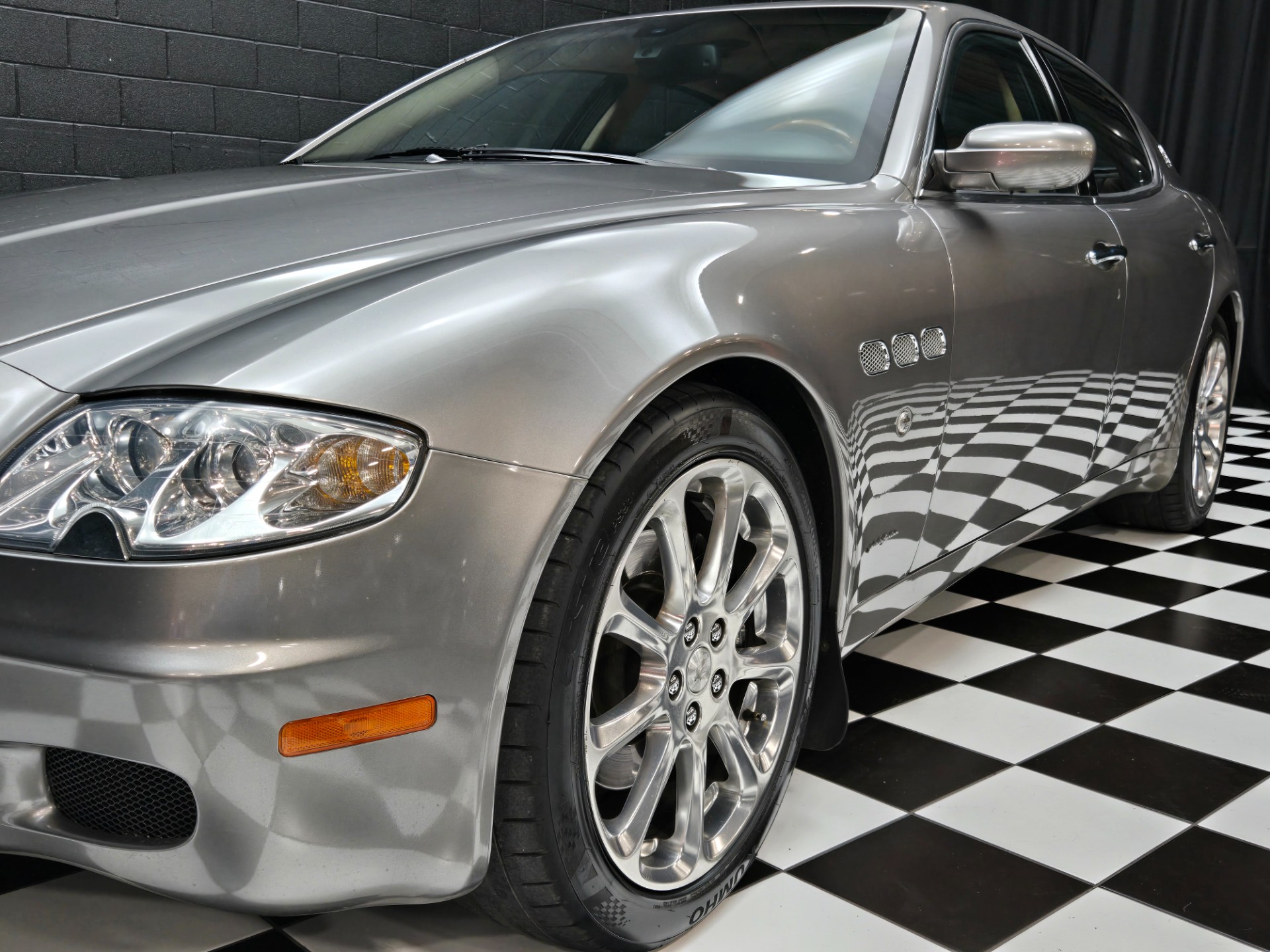 2008 Maserati Quattroporte 24