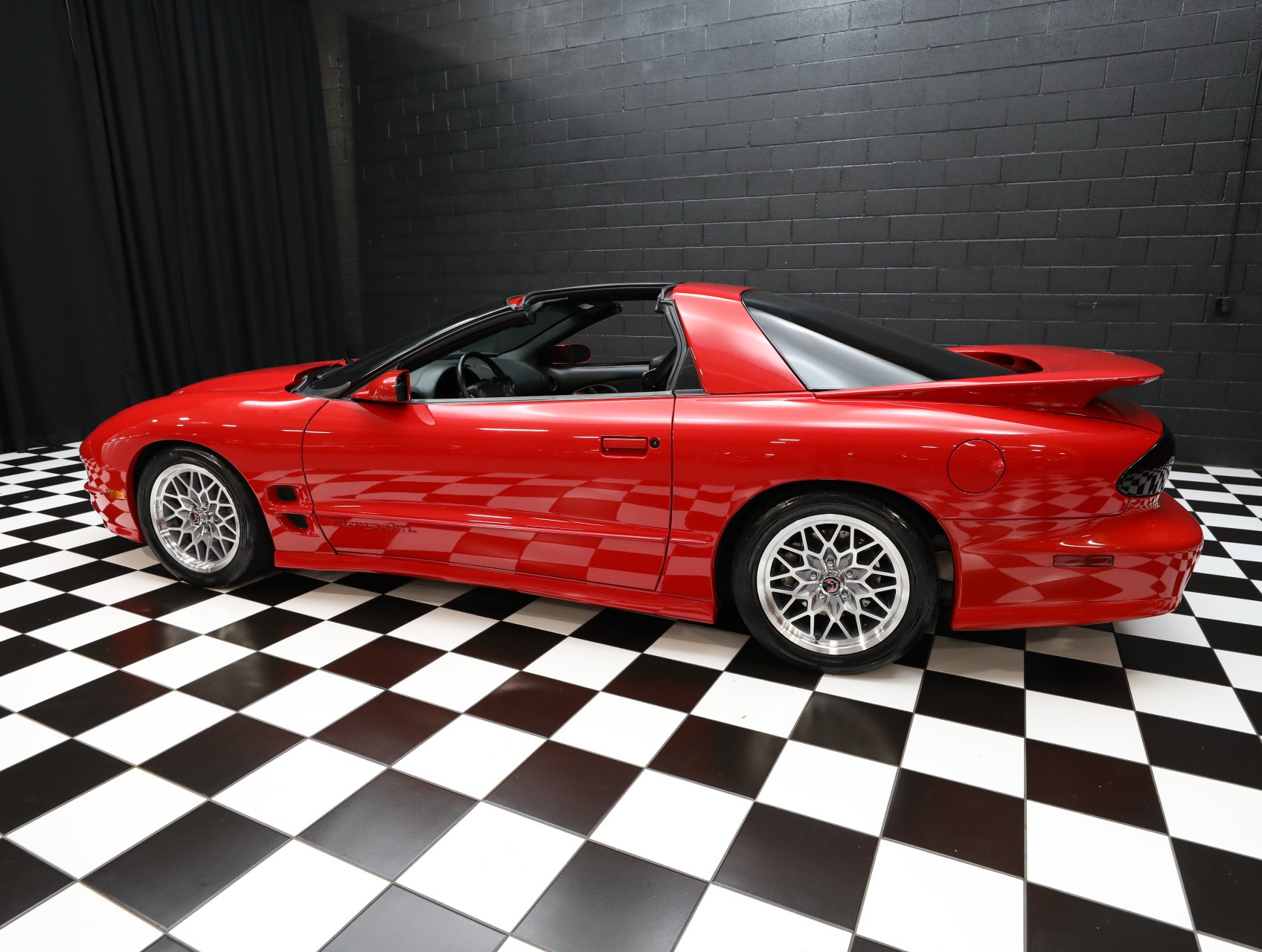 2000 Pontiac Firebird 37