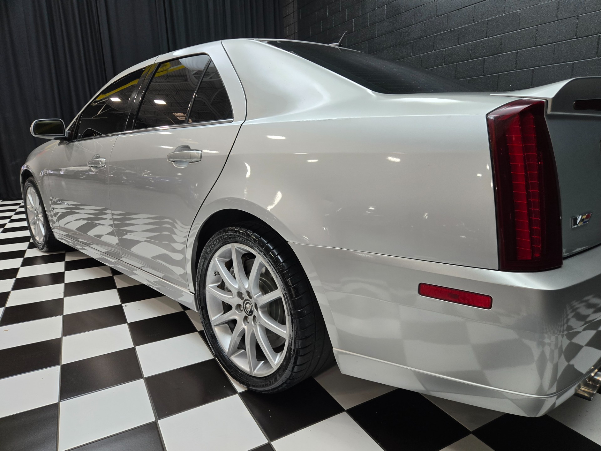 2006 Cadillac STS-V 30