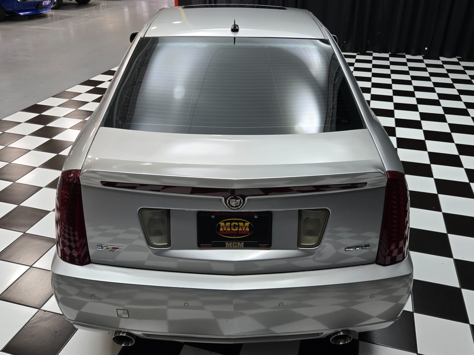 2006 Cadillac STS-V 33