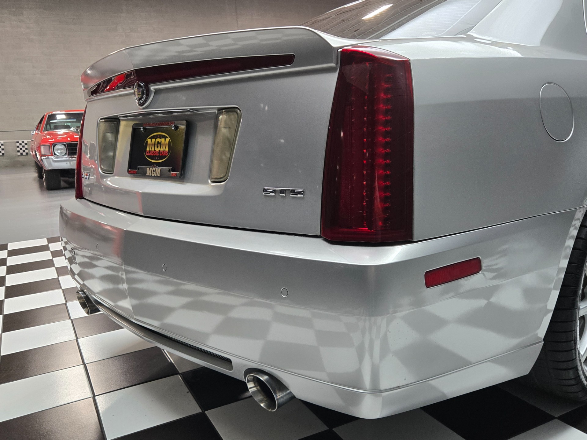 2006 Cadillac STS-V 38