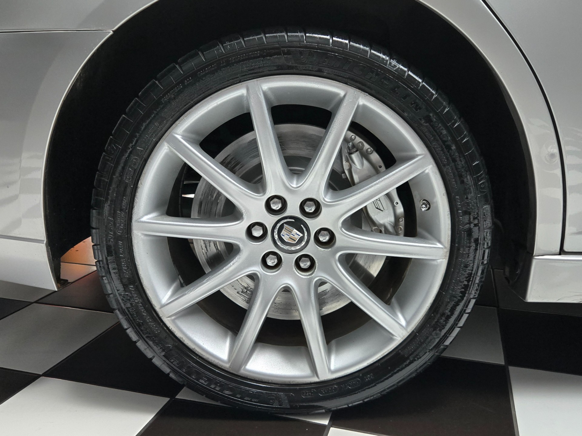 2006 Cadillac STS-V 43