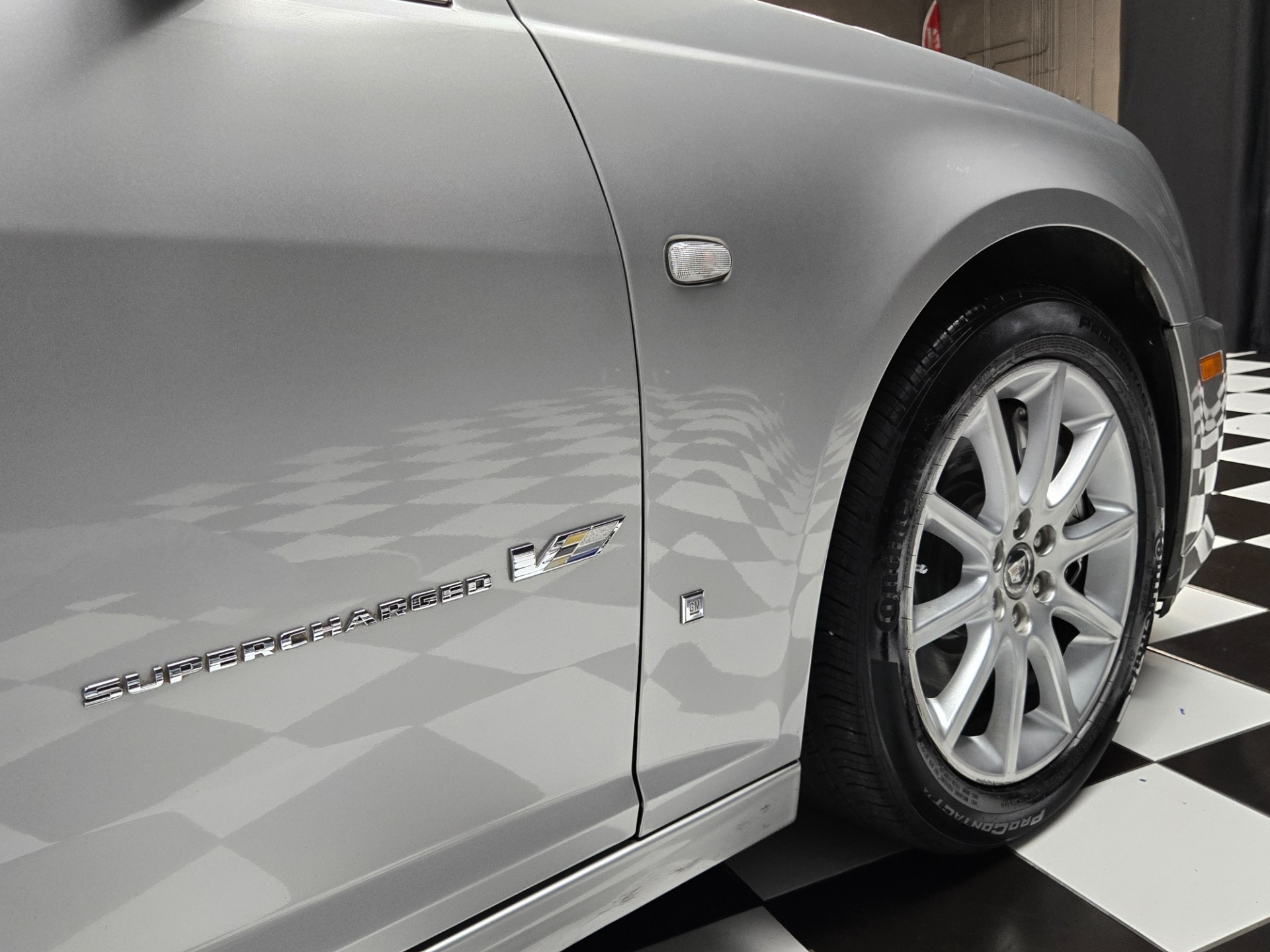2006 Cadillac STS-V 49