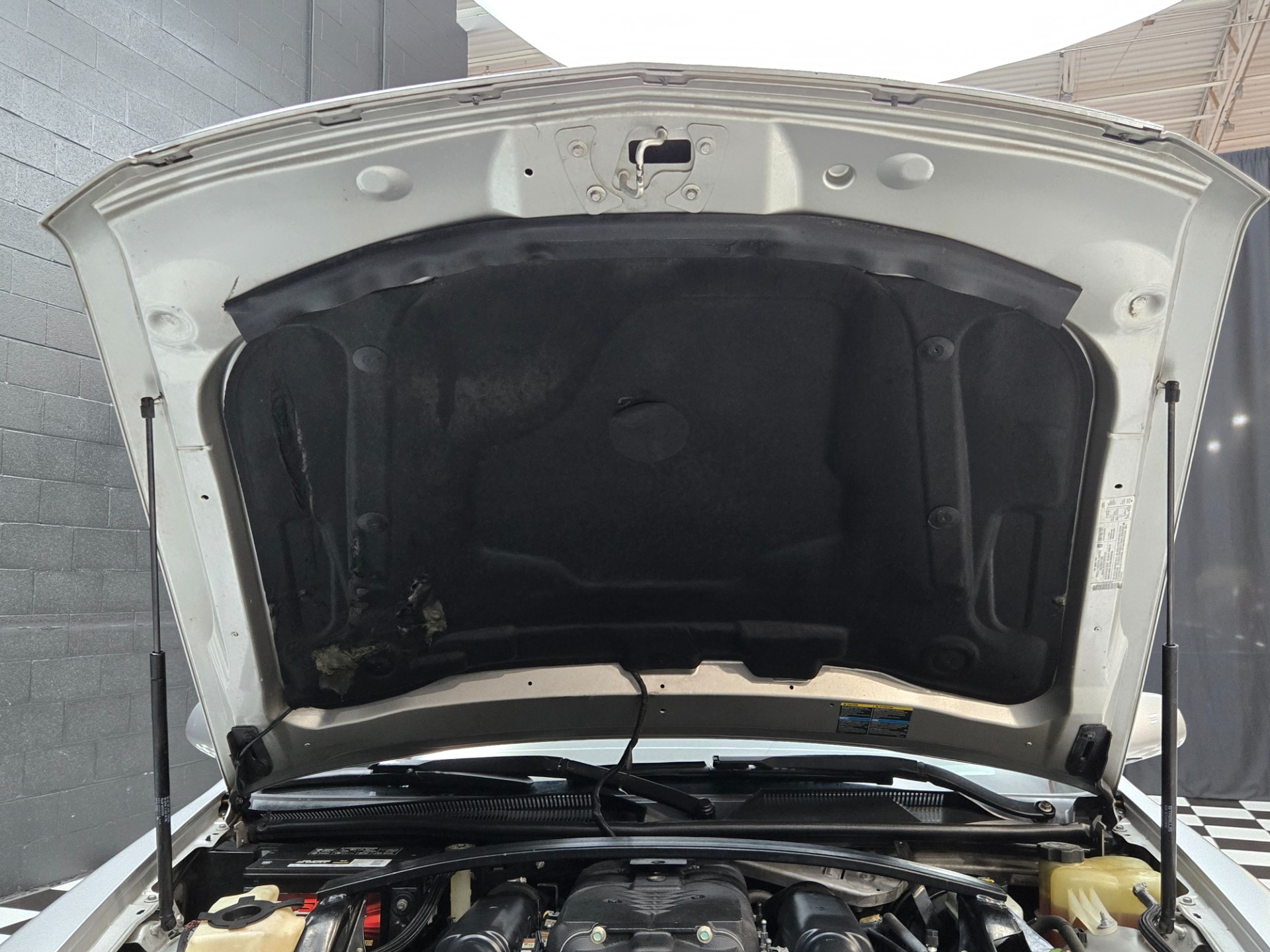 2006 Cadillac STS-V 59