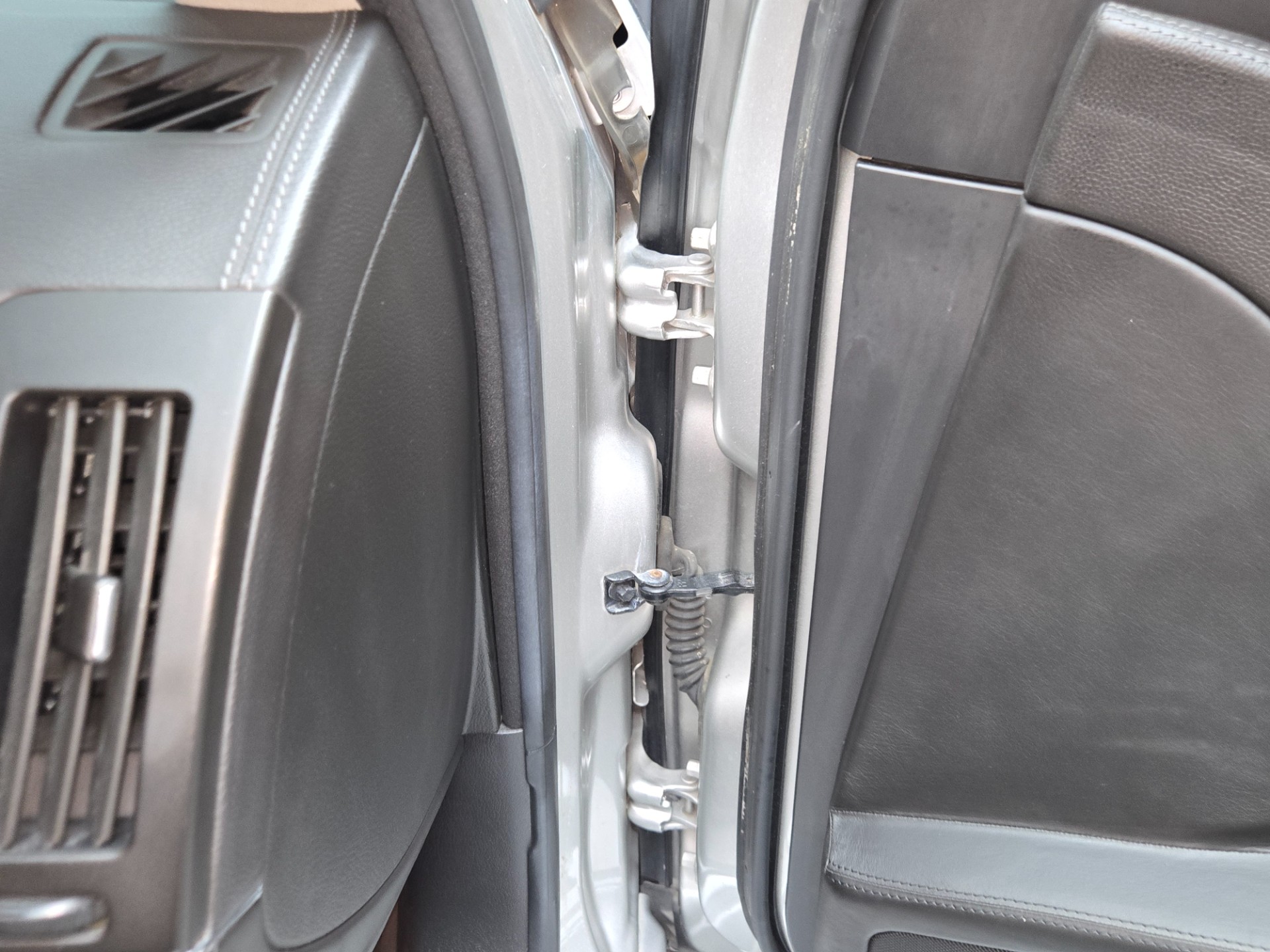 2006 Cadillac STS-V 67