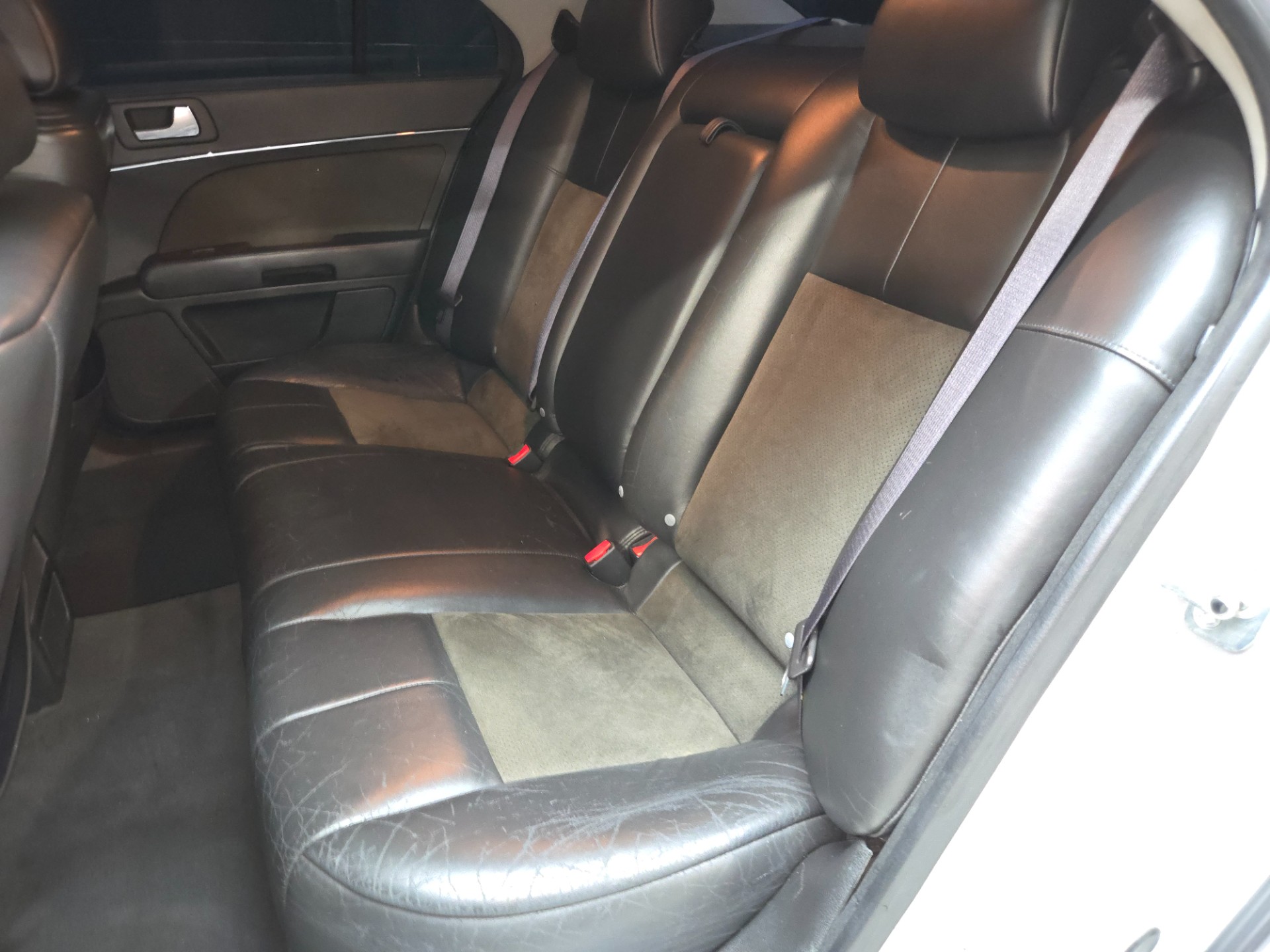 2006 Cadillac STS-V 89