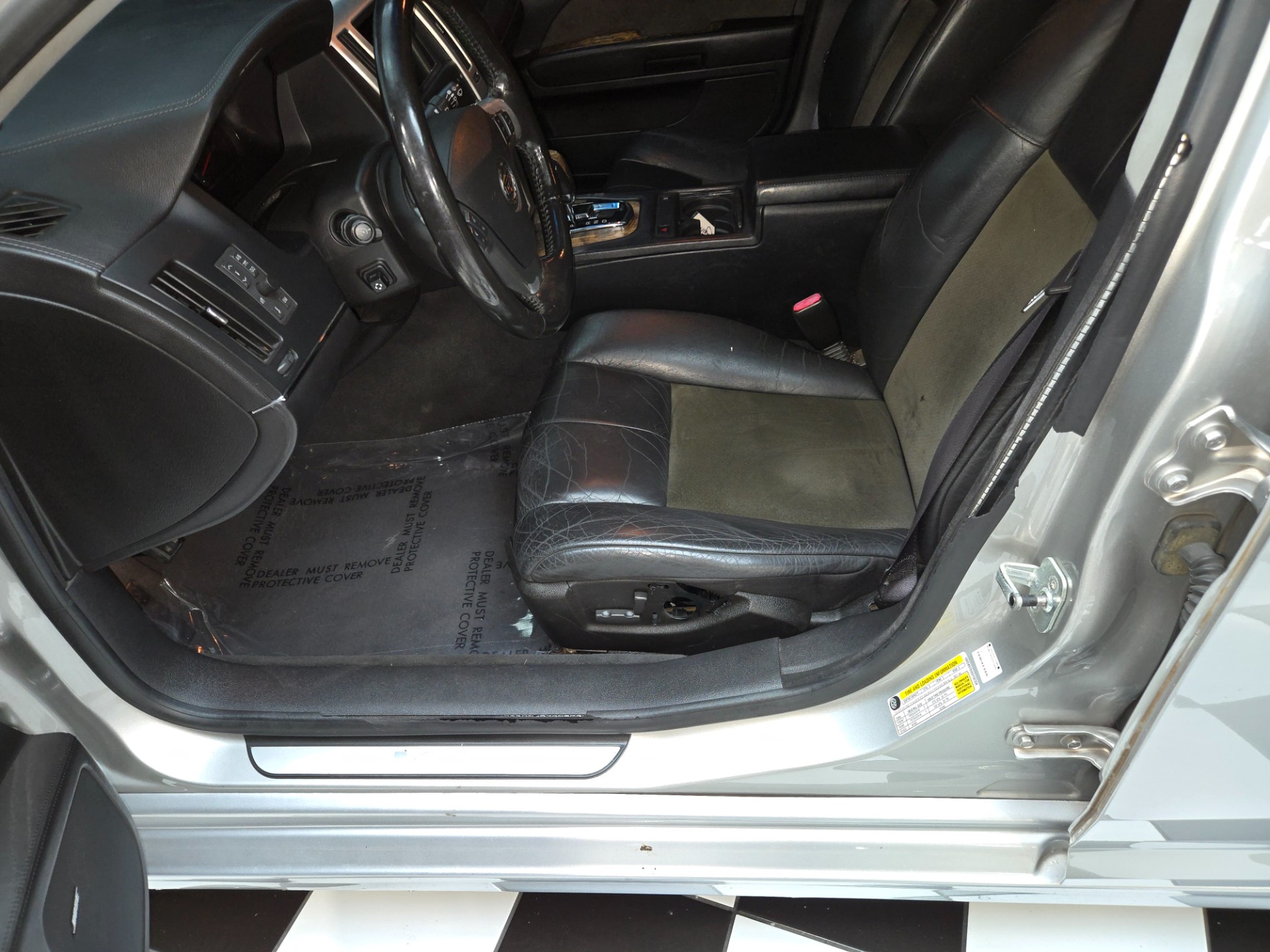 2006 Cadillac STS-V 93