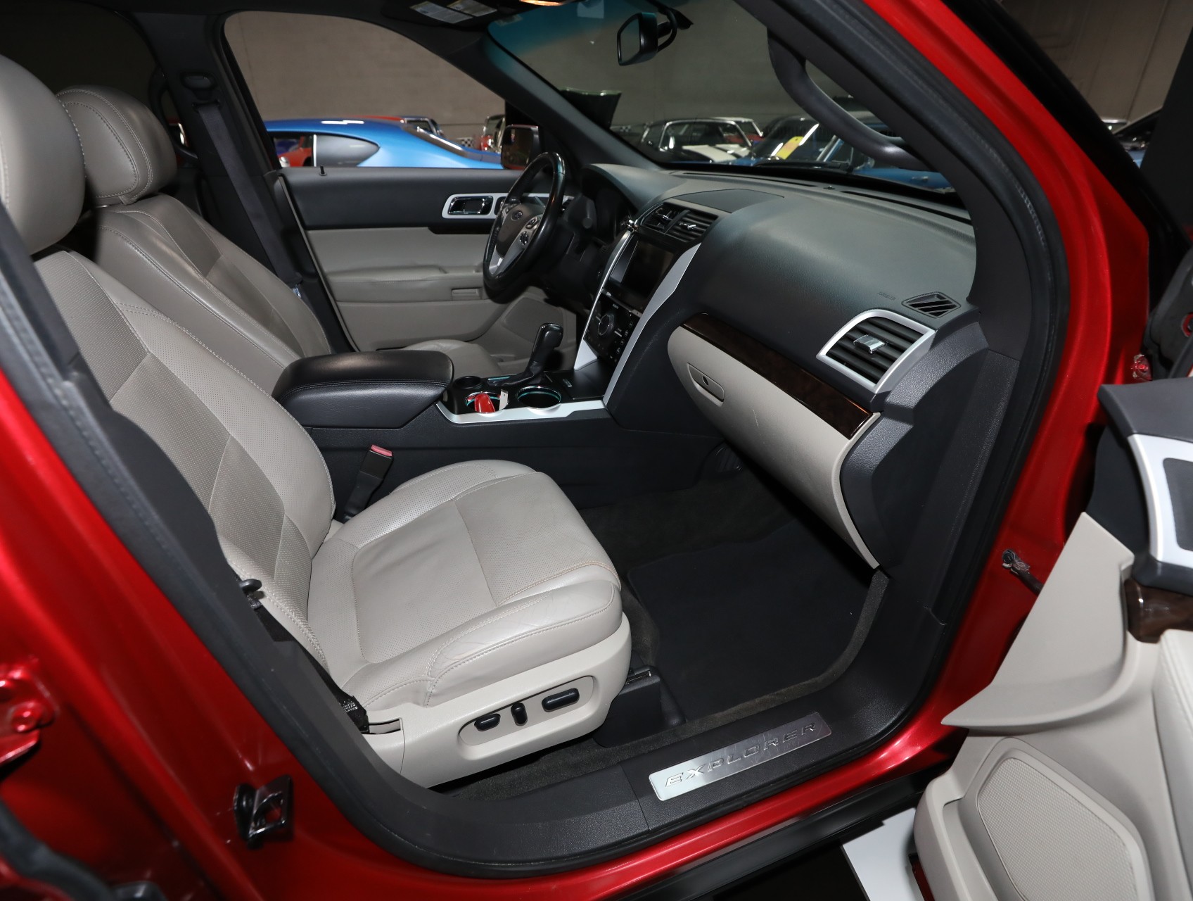 2012 Ford Explorer 38