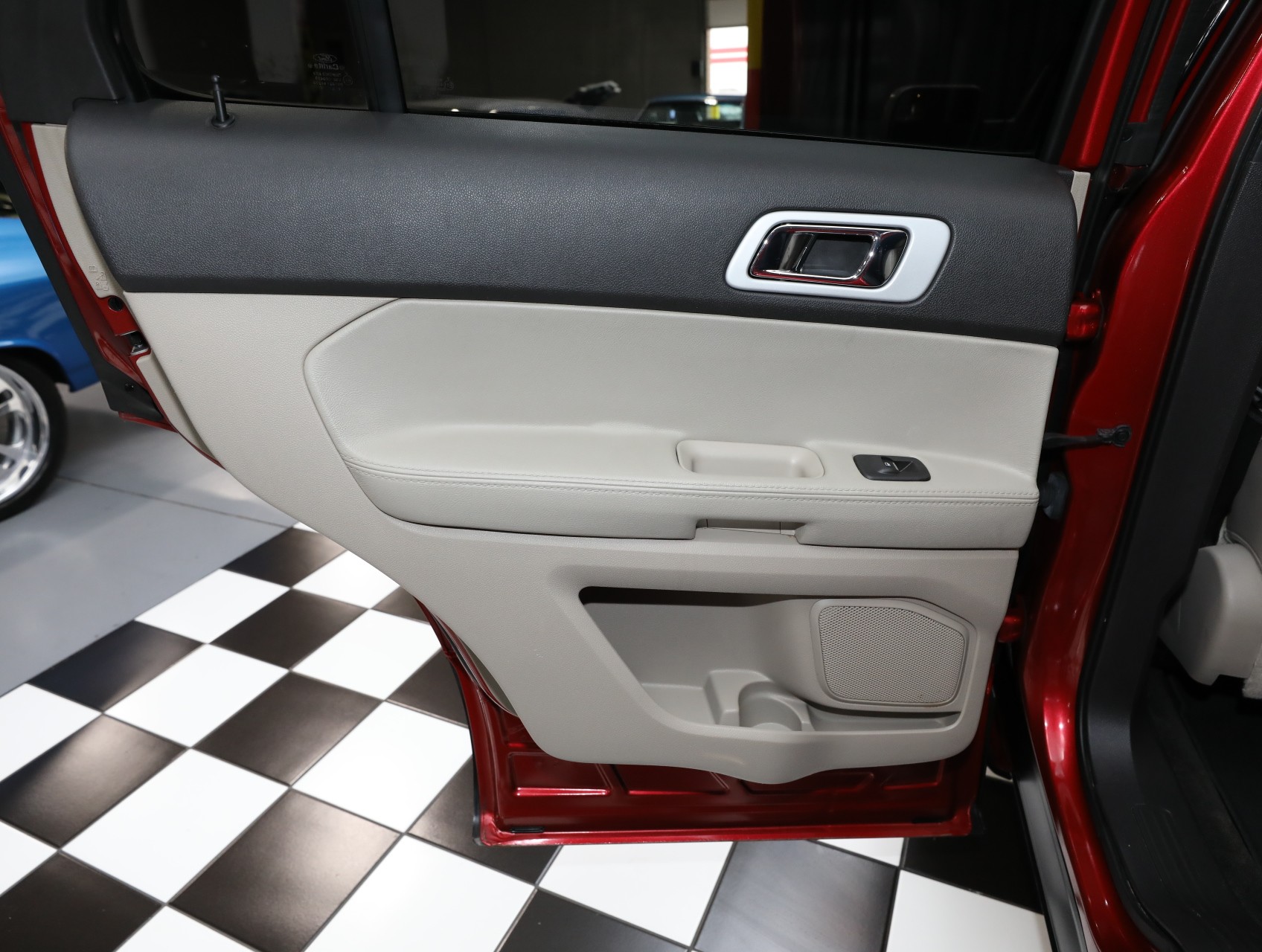 2012 Ford Explorer 48