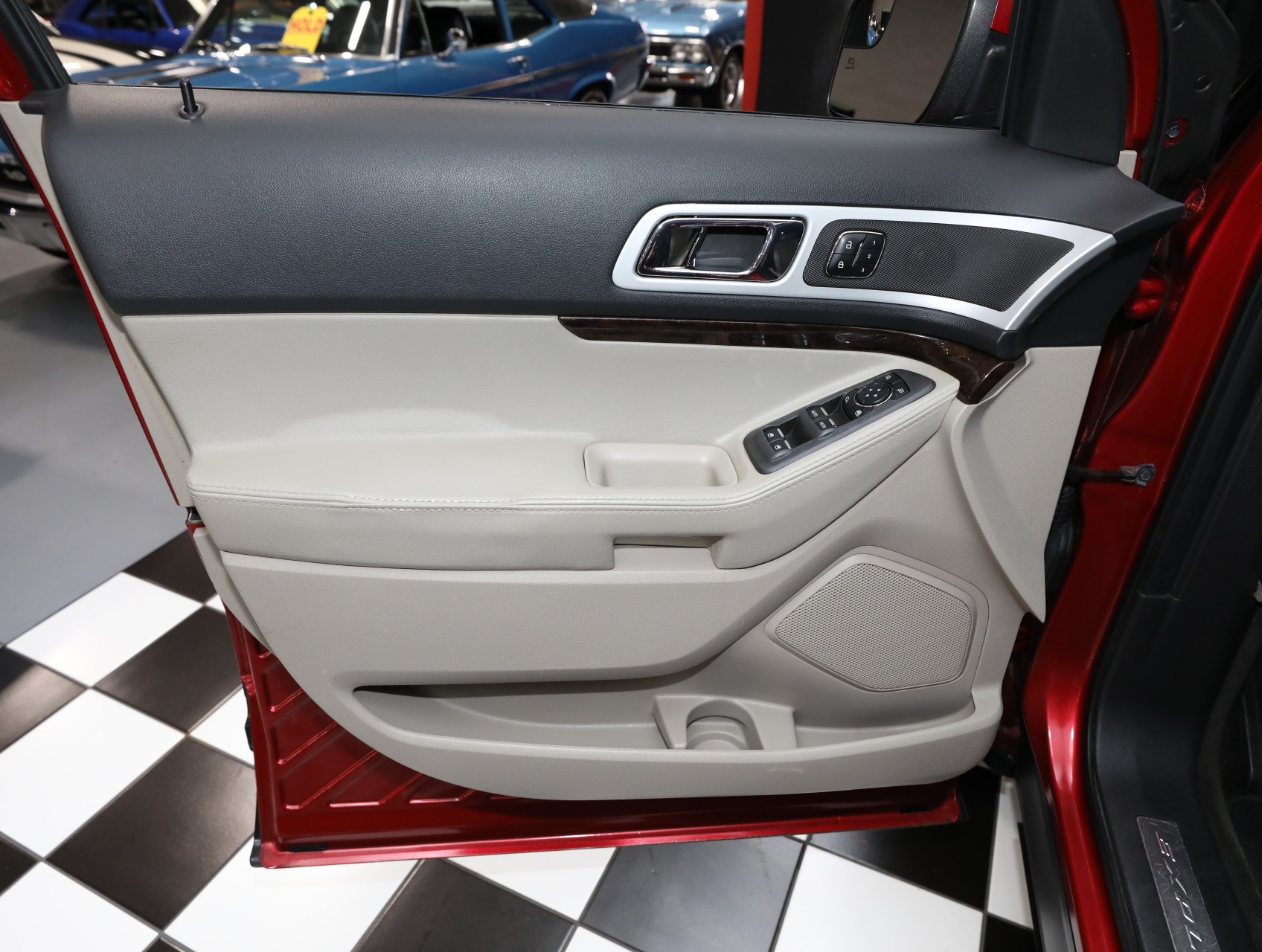 2012 Ford Explorer 51