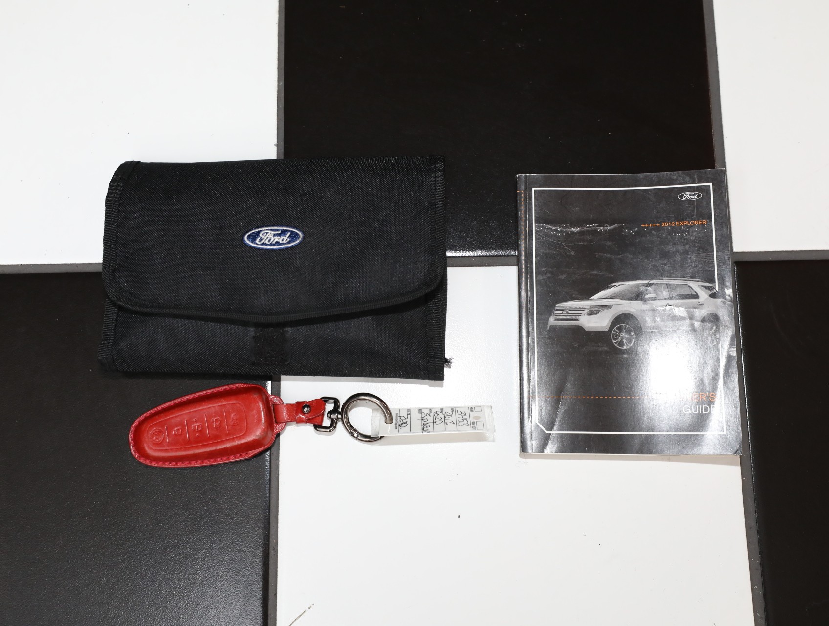 2012 Ford Explorer 77