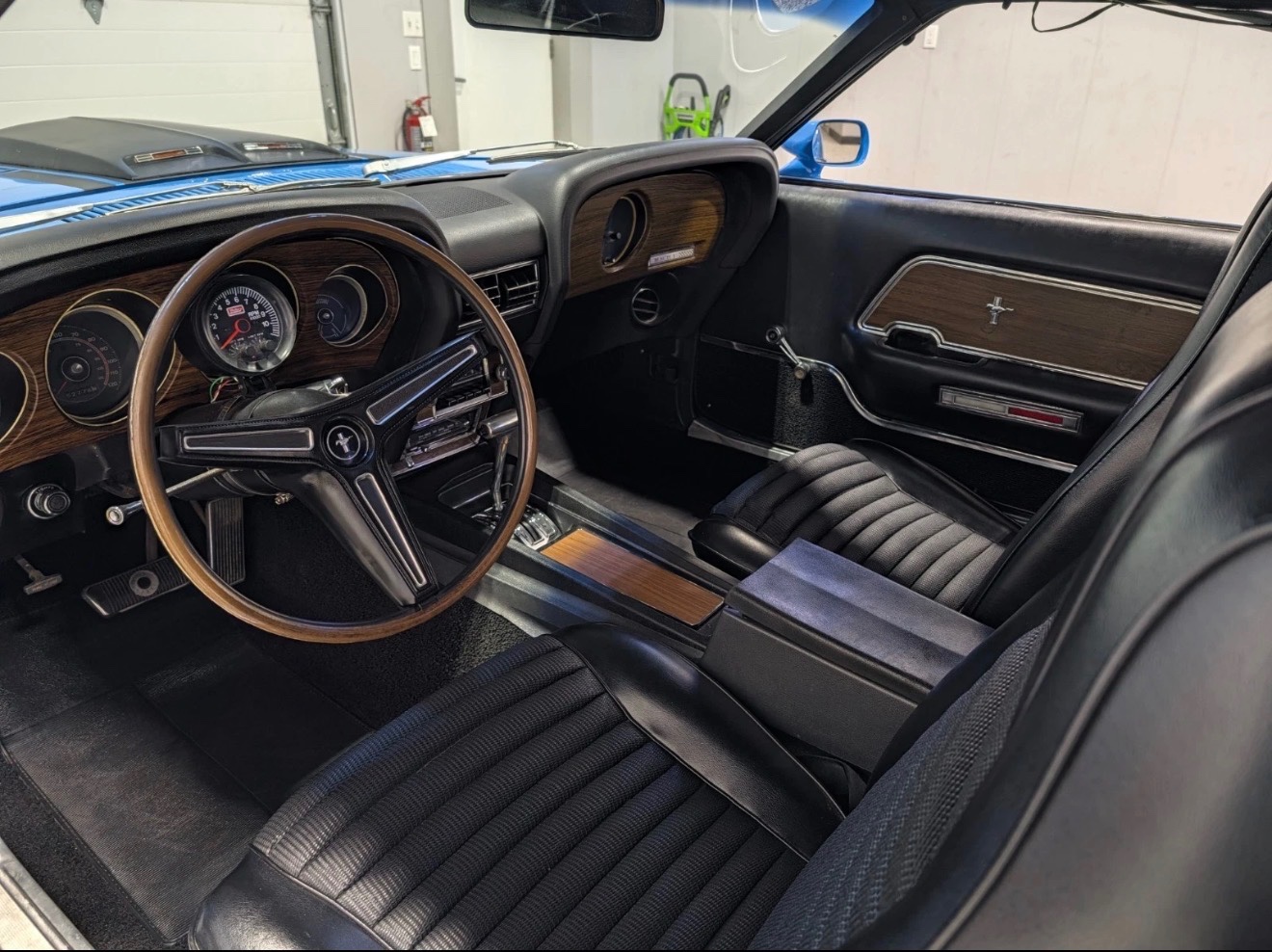 1970 Ford Mustang 13