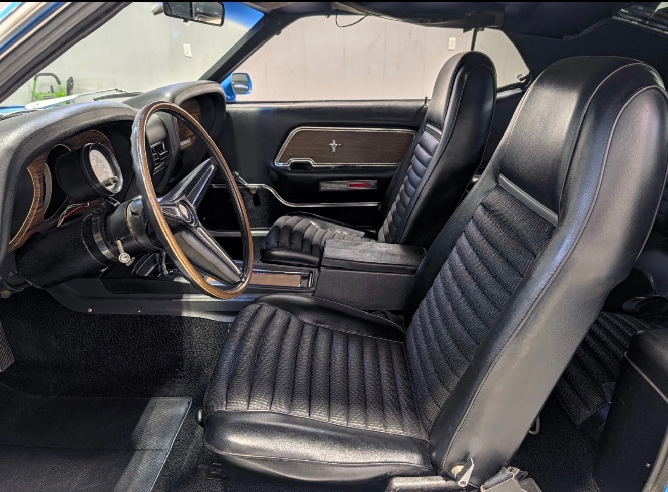 1970 Ford Mustang 14