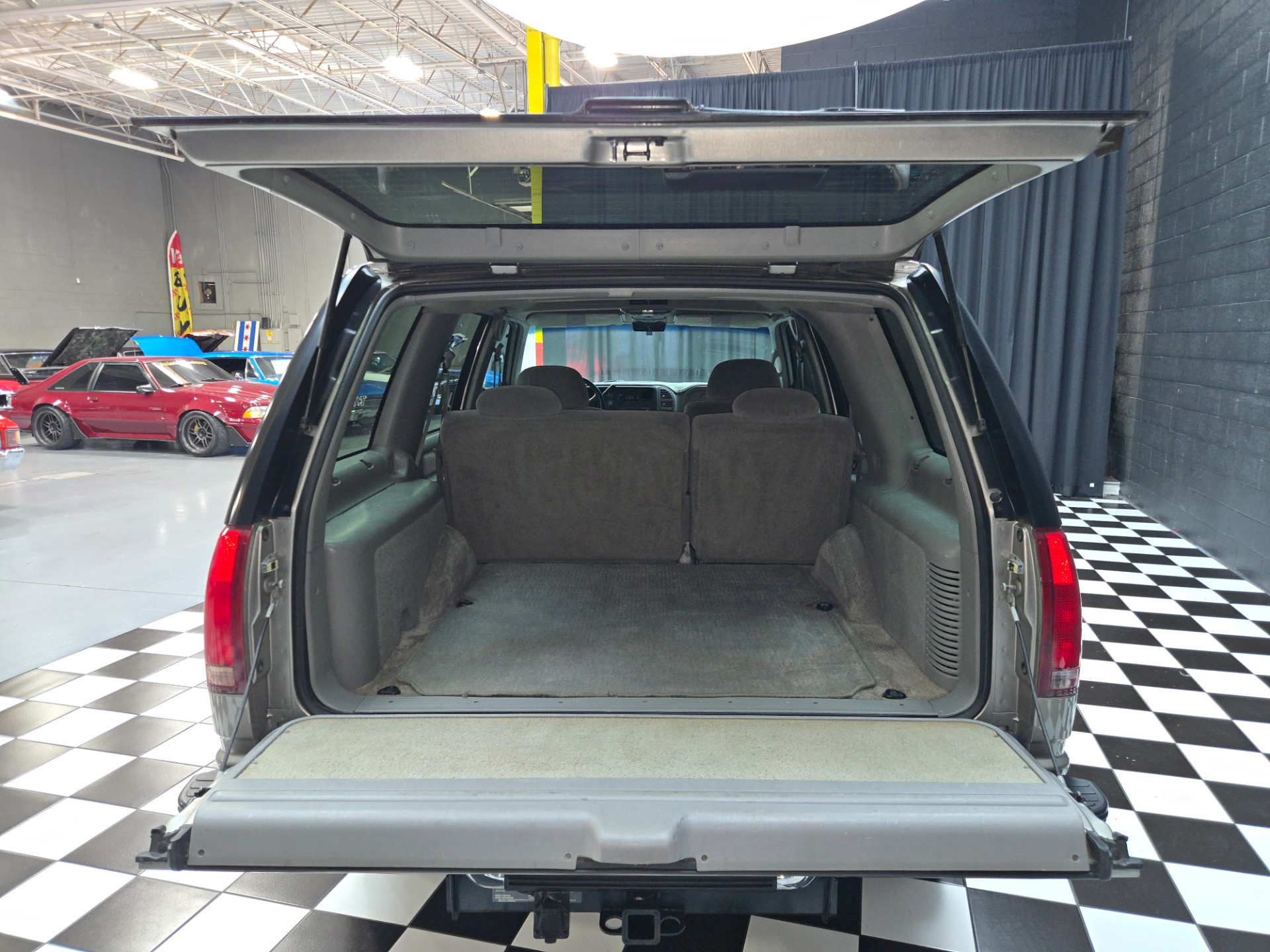 1999 GMC Yukon 16