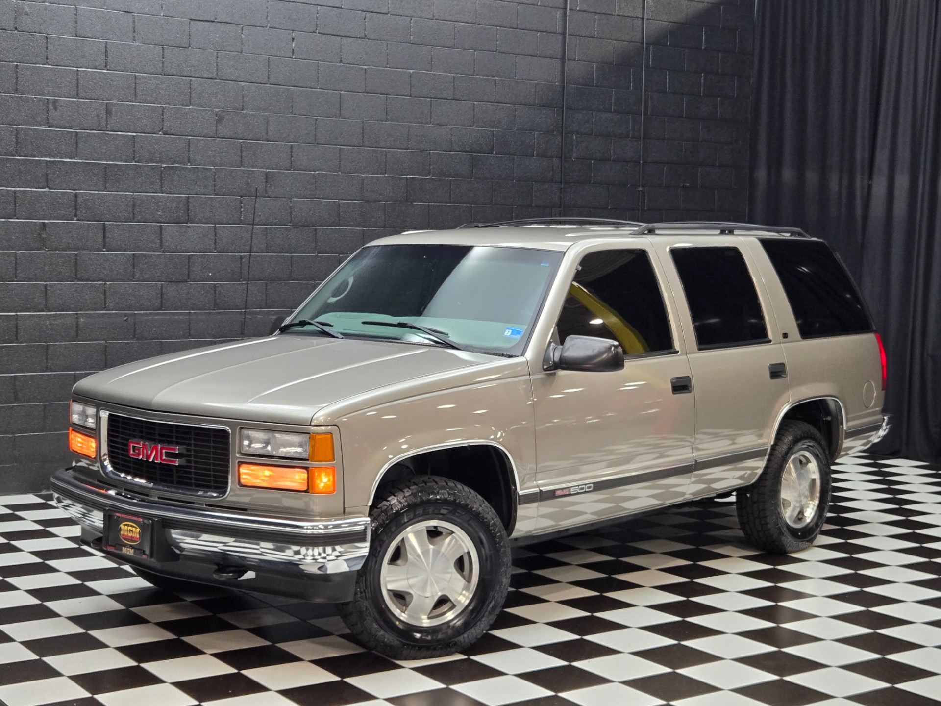 1999 GMC Yukon 176