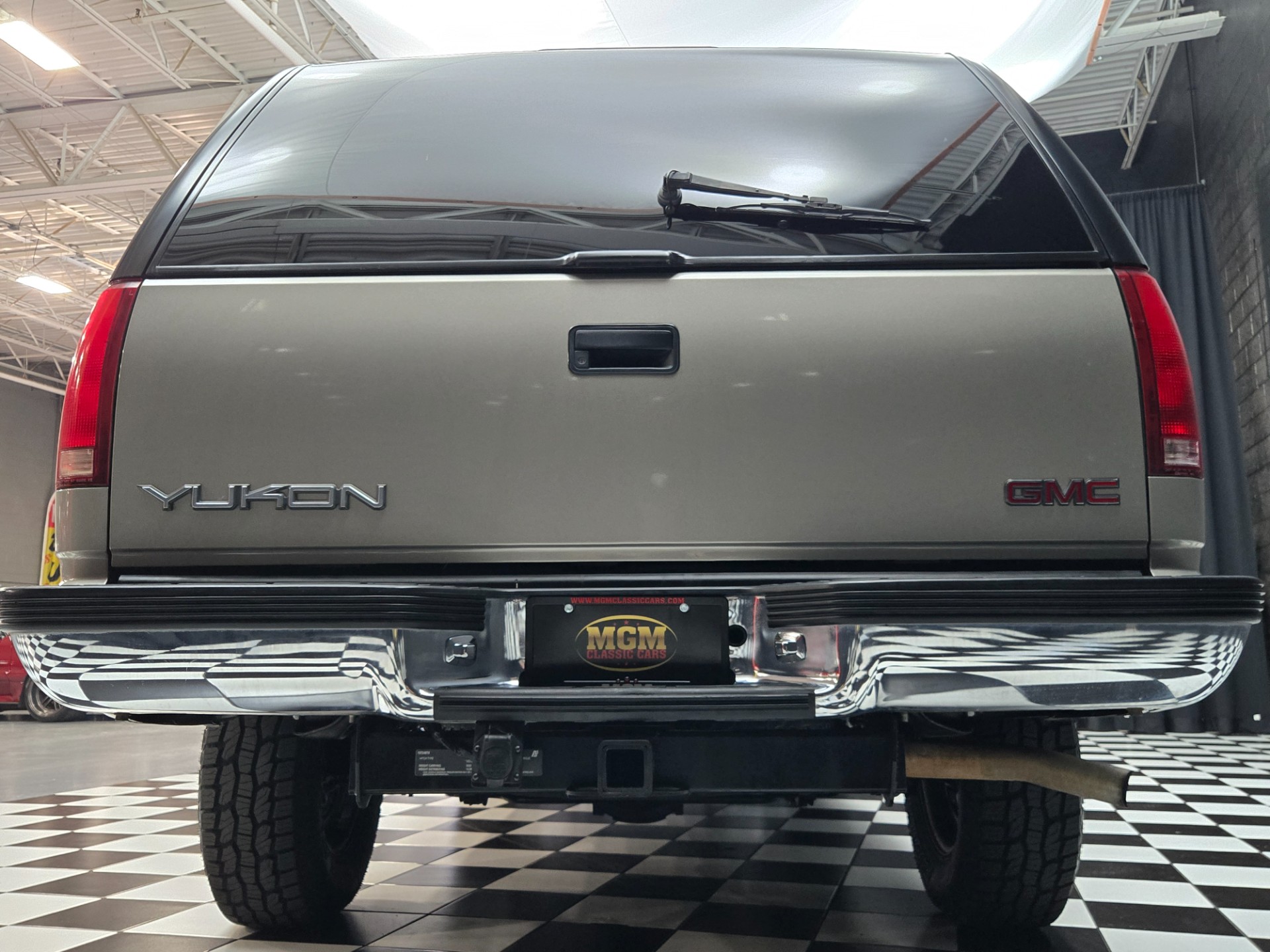 1999 GMC Yukon 57
