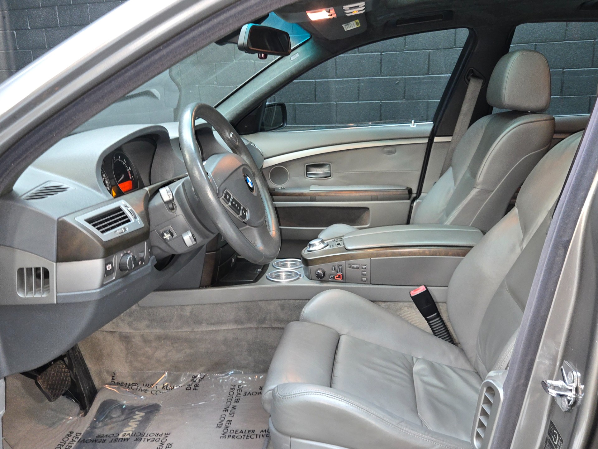 2004 BMW 7 Series 106