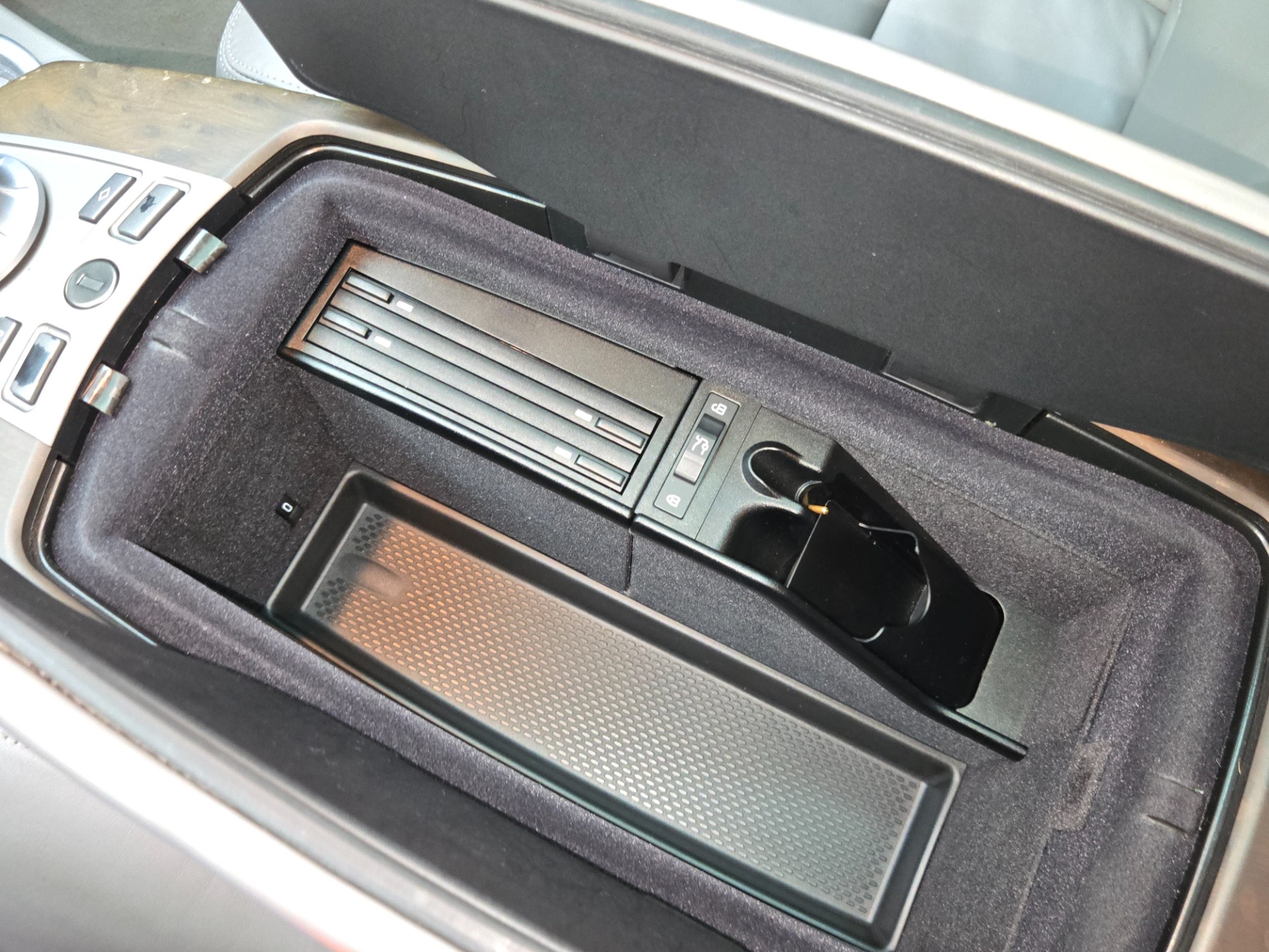 2004 BMW 7 Series 112