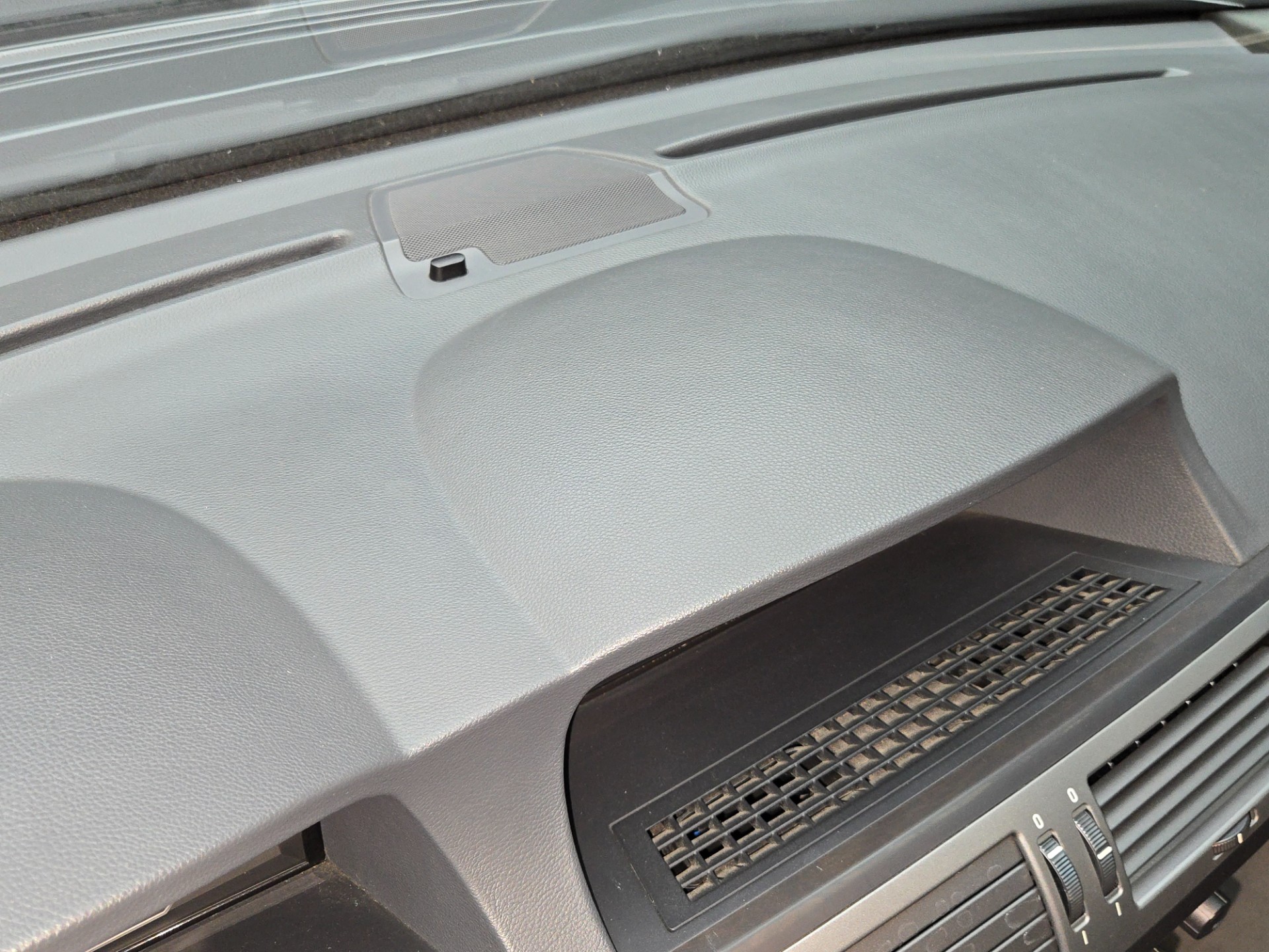 2004 BMW 7 Series 127