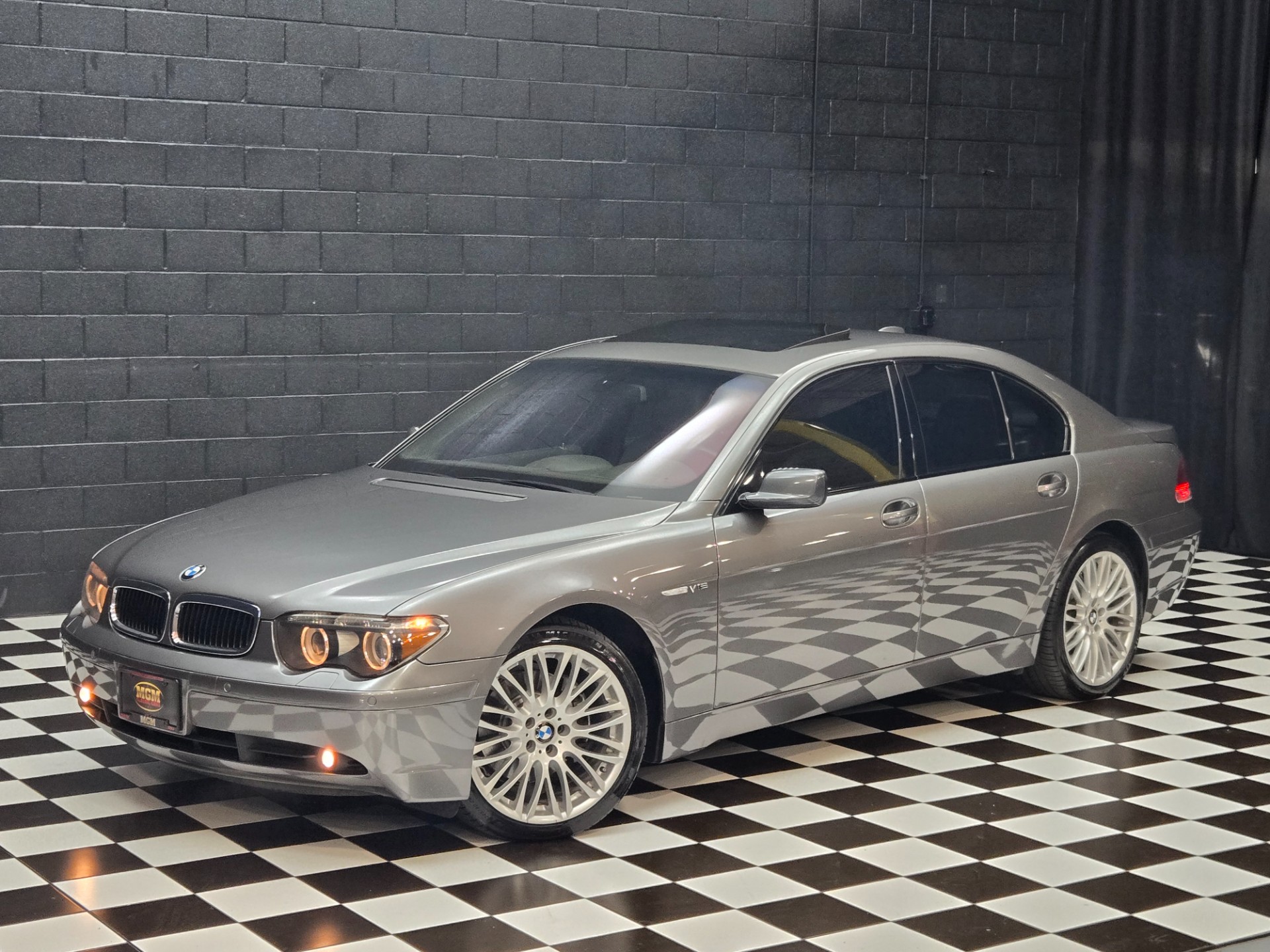 2004 BMW 7 Series 141