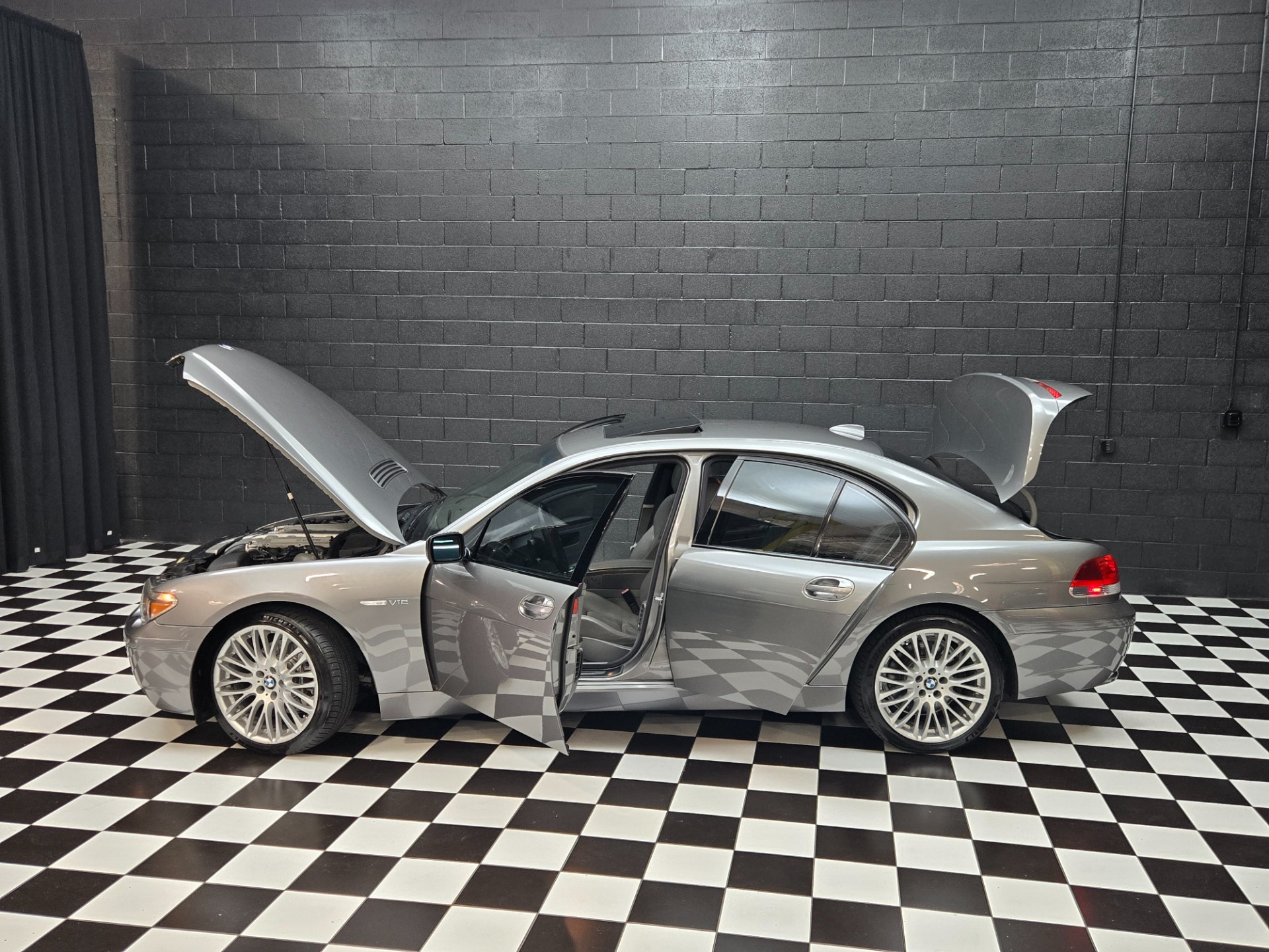 2004 BMW 7 Series 146
