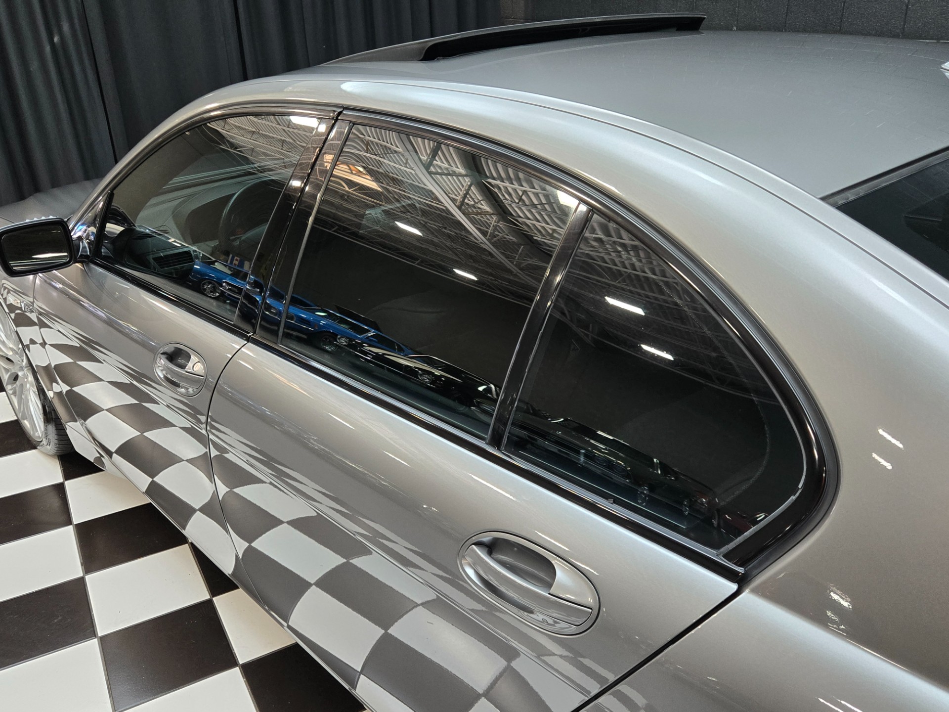 2004 BMW 7 Series 27