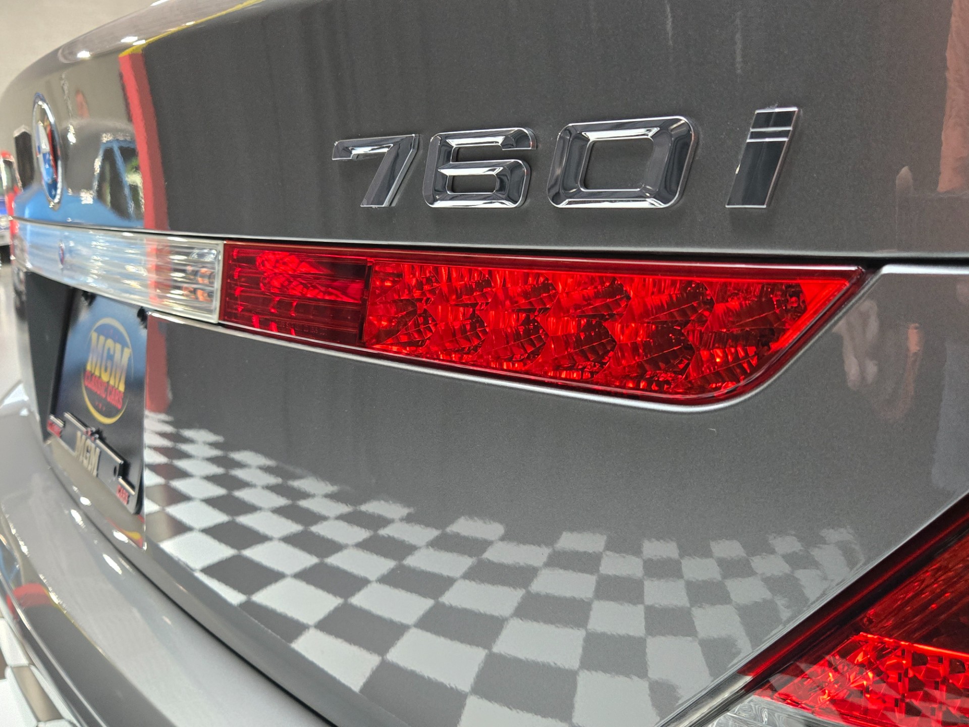 2004 BMW 7 Series 37