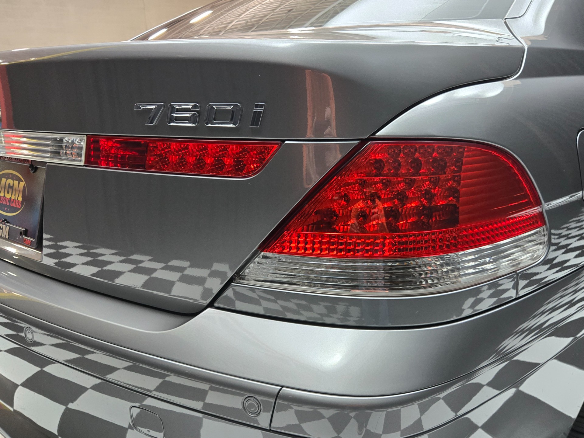 2004 BMW 7 Series 38