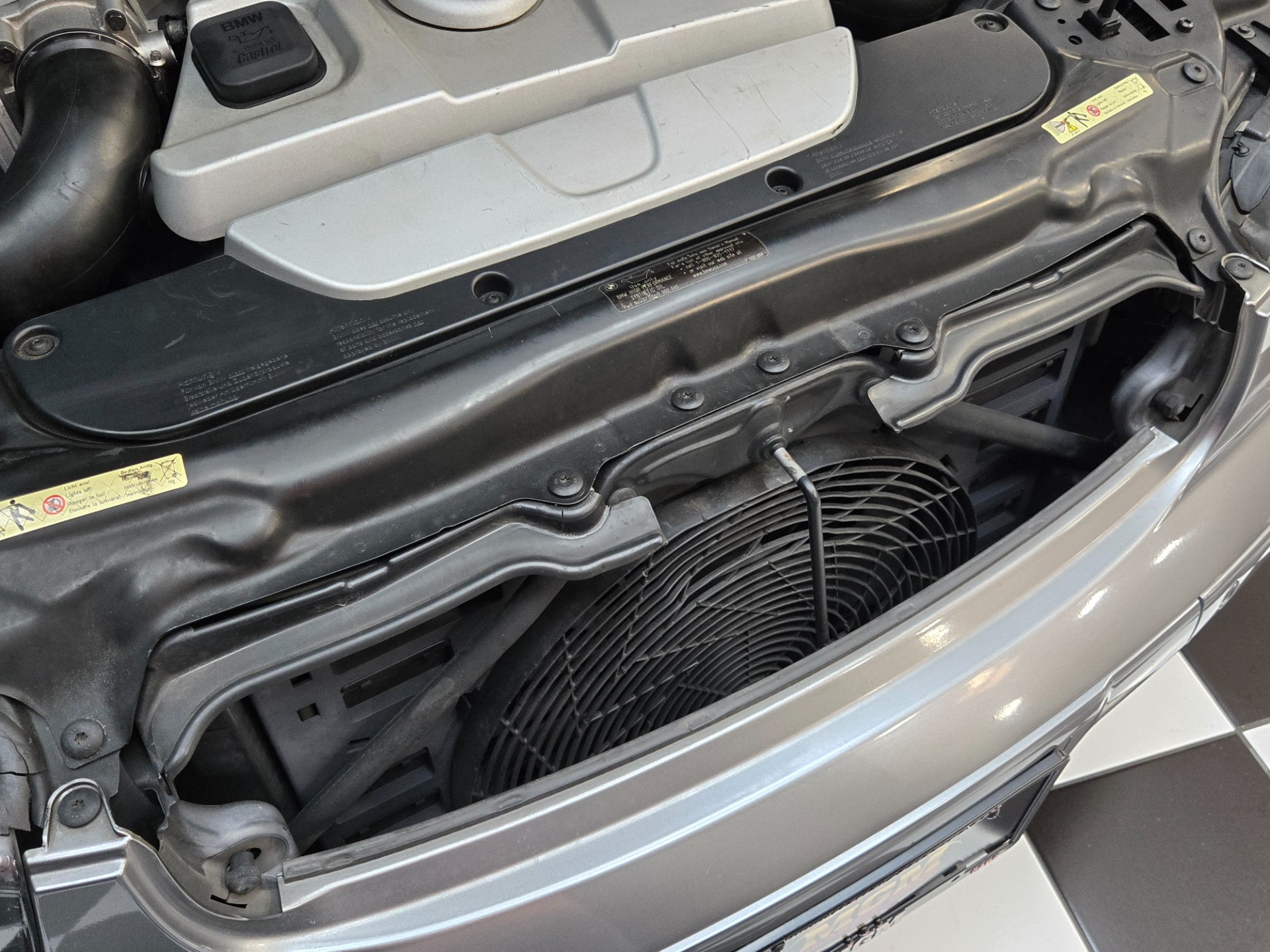 2004 BMW 7 Series 61