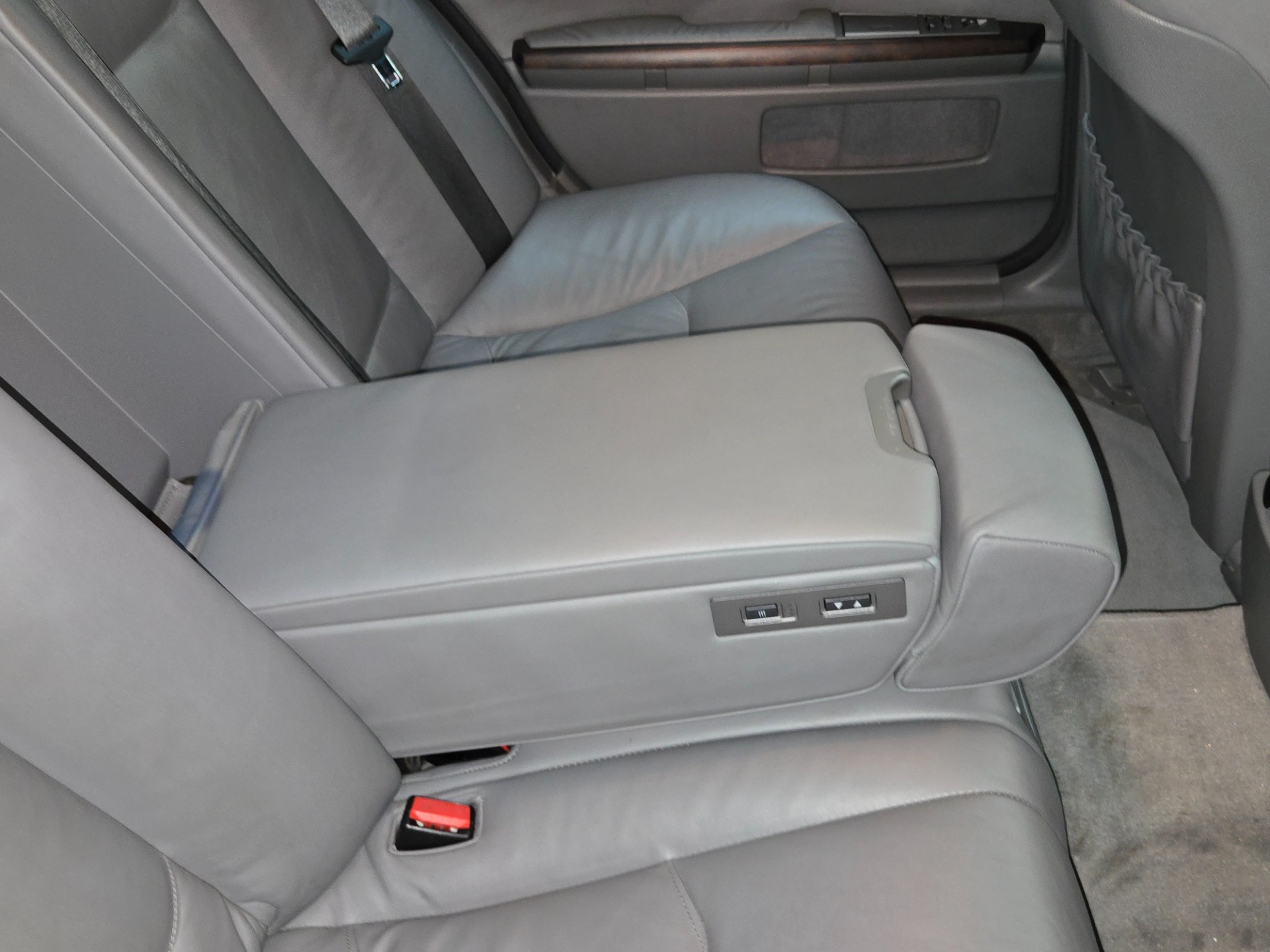 2004 BMW 7 Series 90