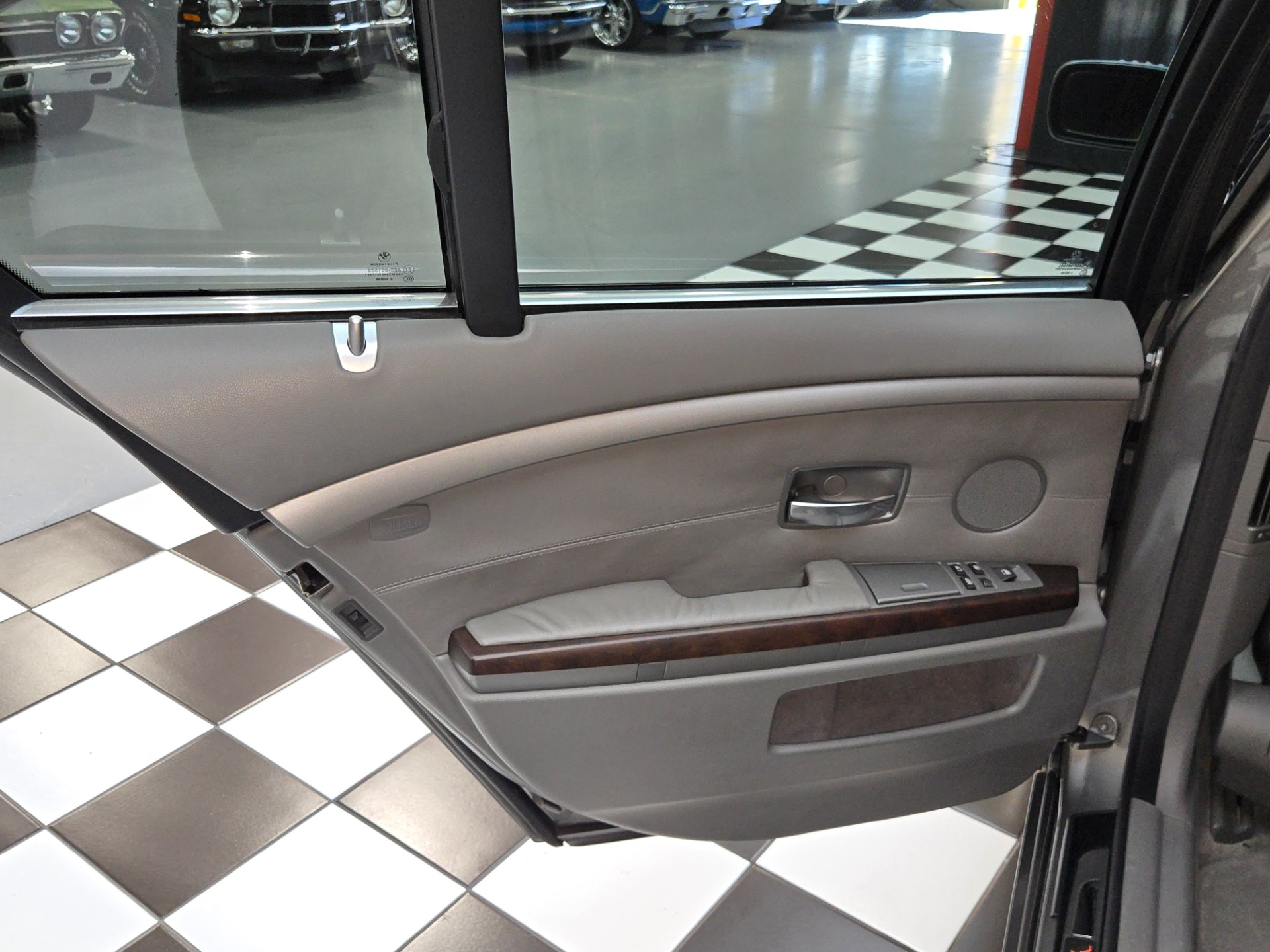 2004 BMW 7 Series 96