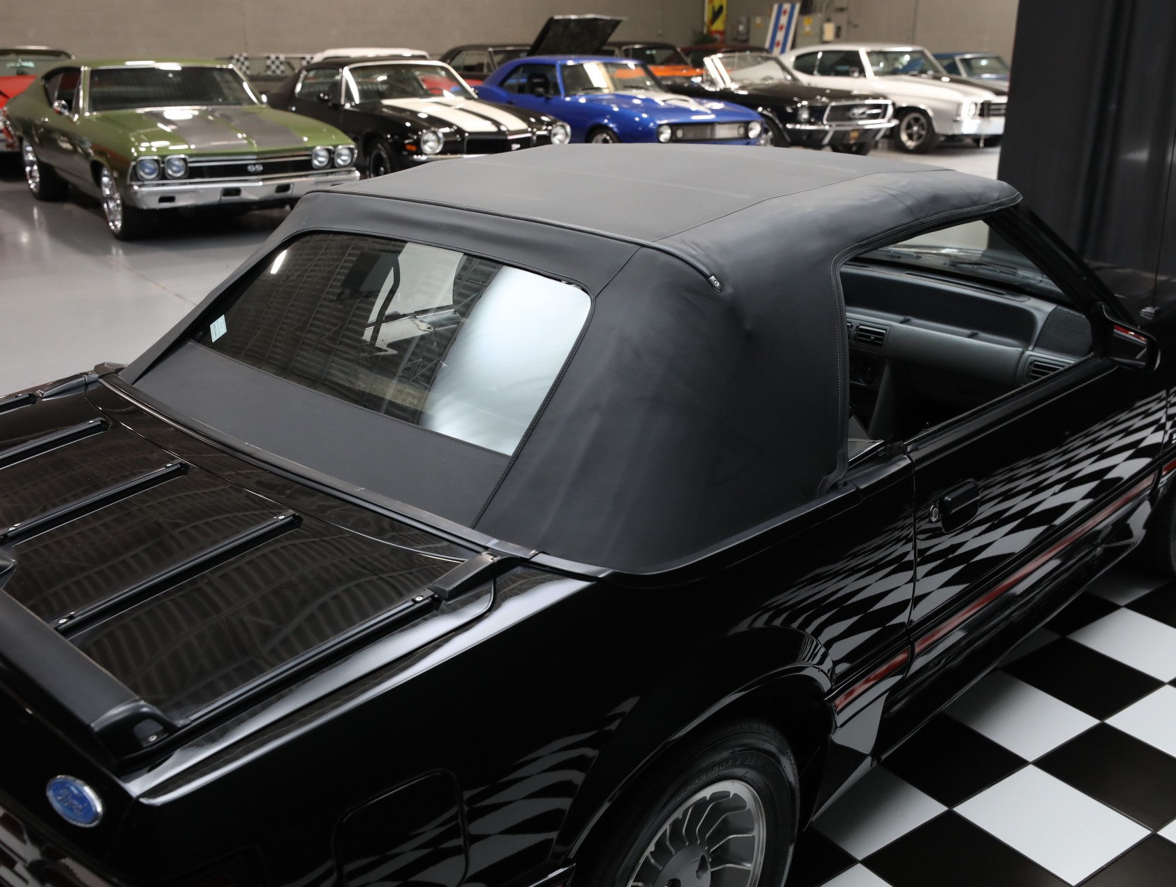 1987 Ford Mustang 11
