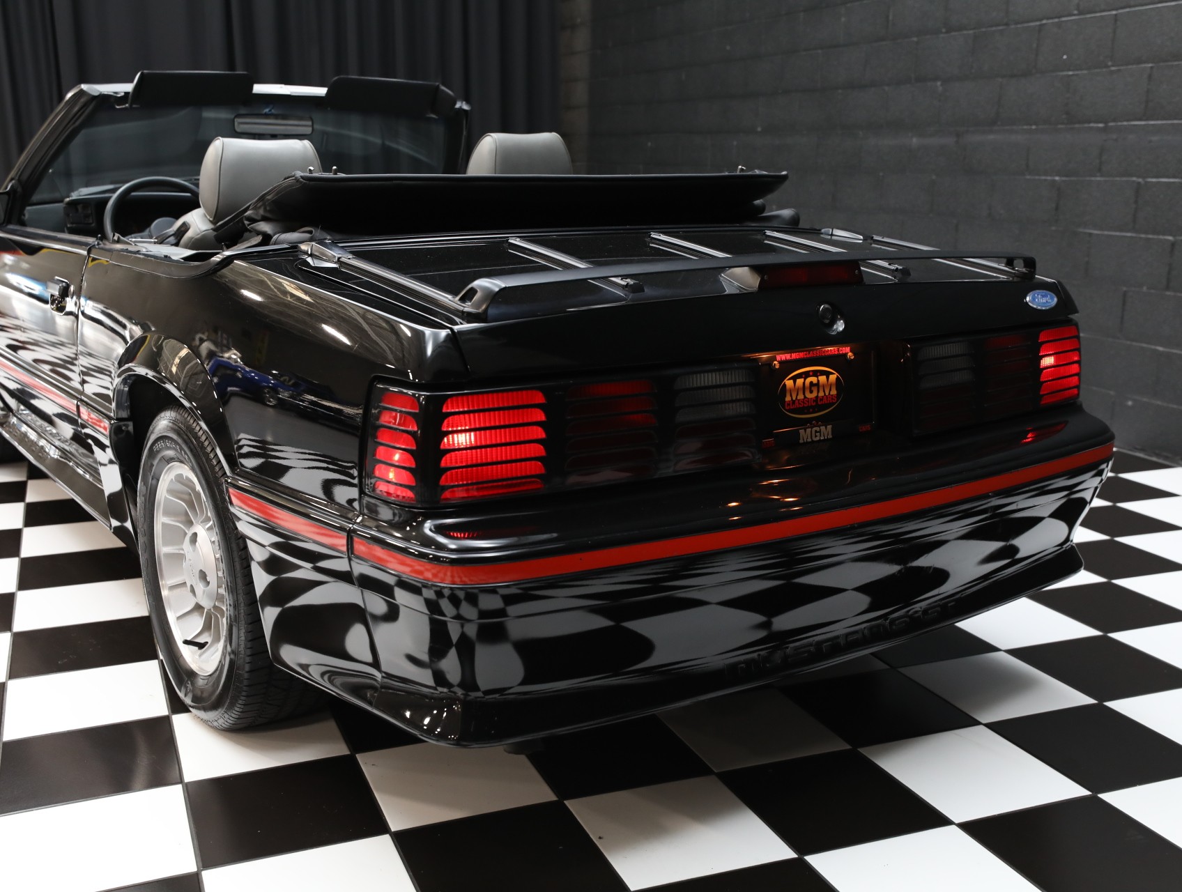 1987 Ford Mustang 20
