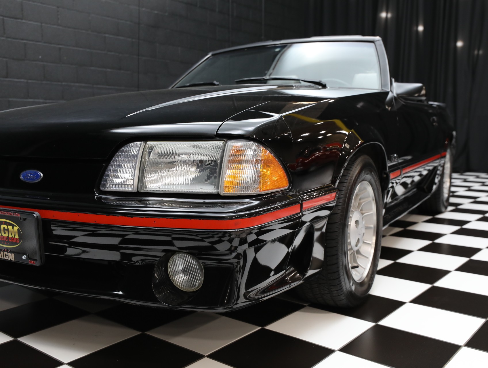 1987 Ford Mustang 21