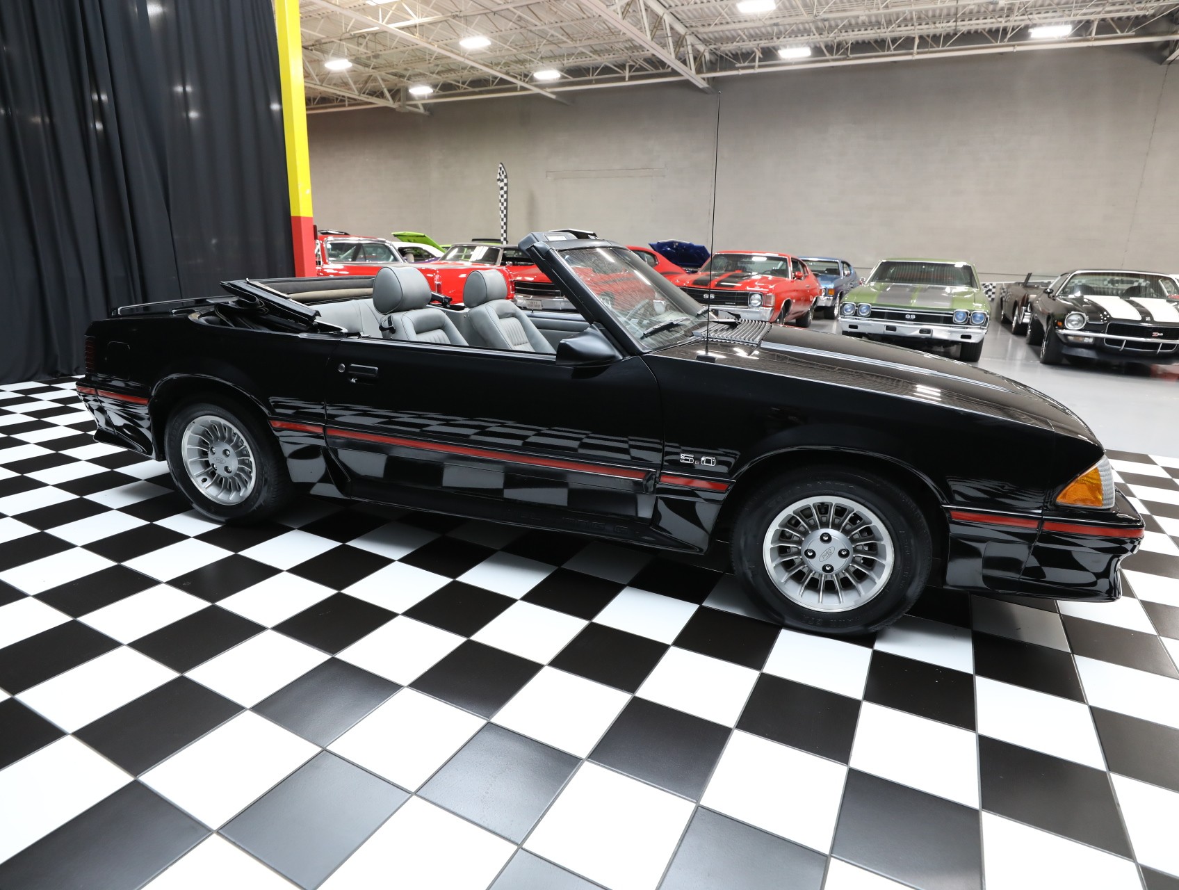 1987 Ford Mustang 31