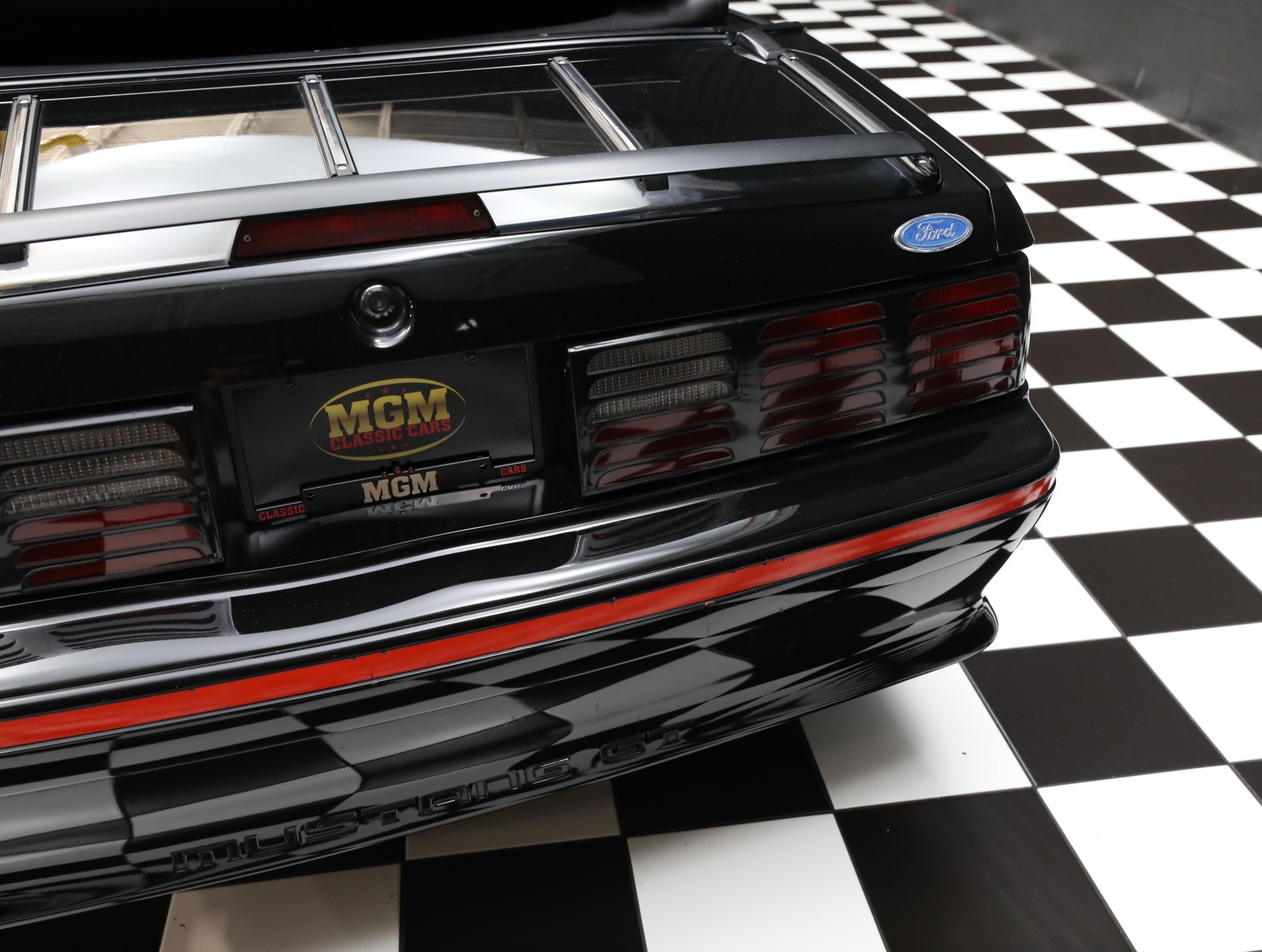 1987 Ford Mustang 34