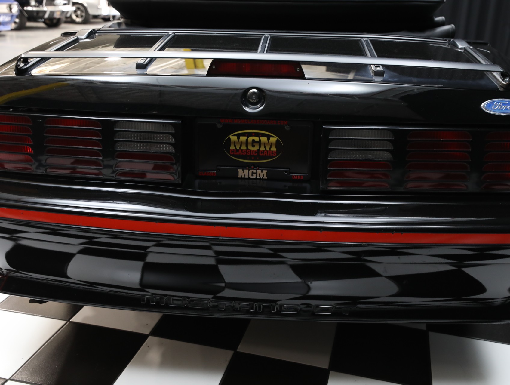 1987 Ford Mustang 35