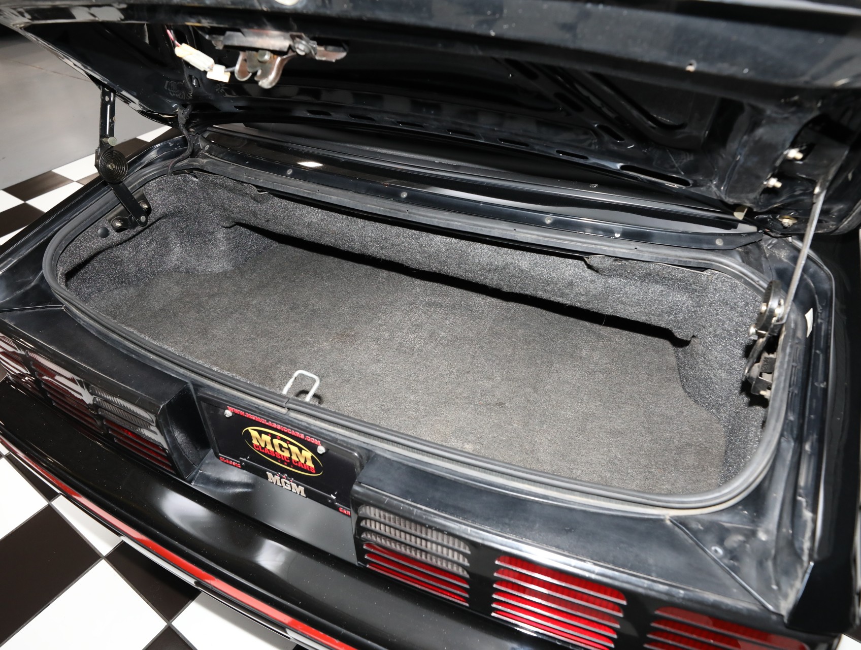 1987 Ford Mustang 4